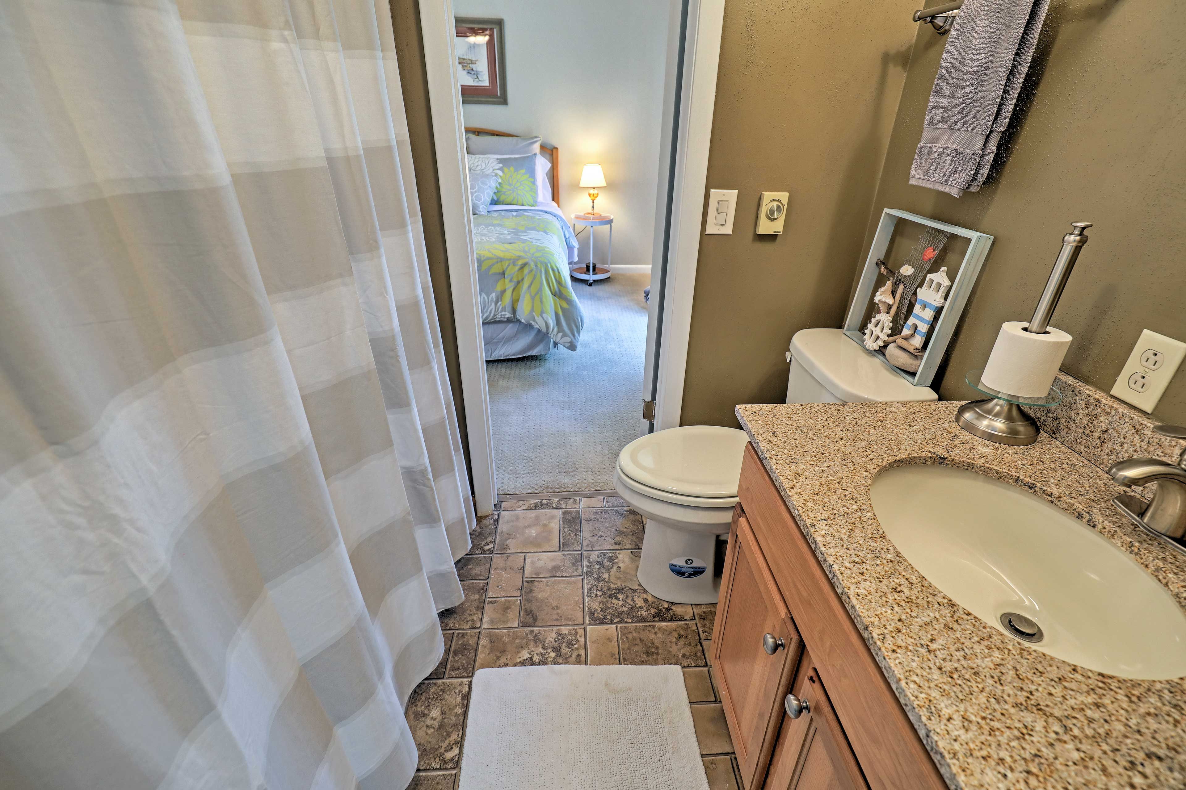 Jack-and-Jill Bathroom