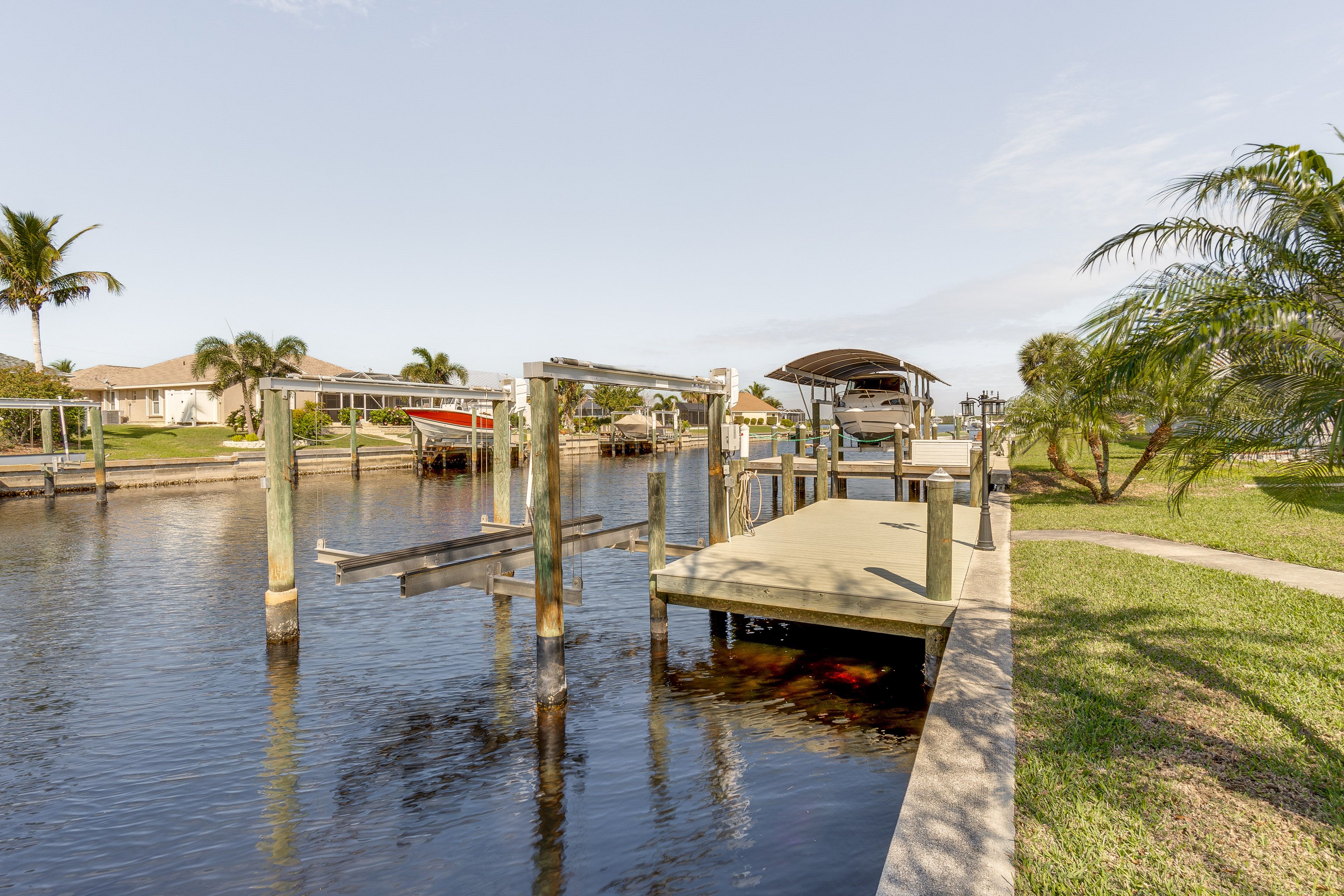 Private Boat Dock | Boat Slip Available for Stays 1 Month & Longer