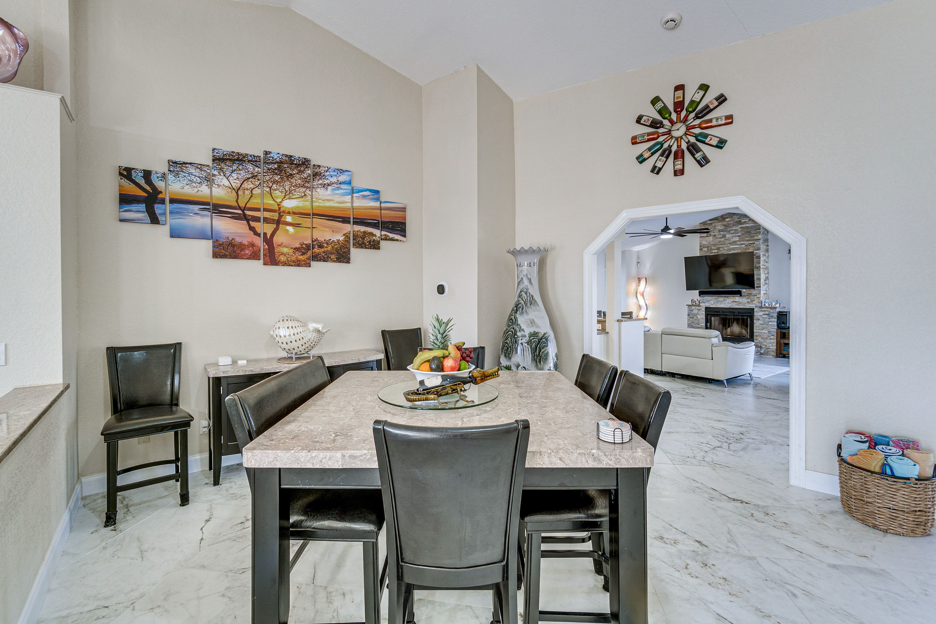Dining Area | Dishware/Flatware | Complimentary Spices