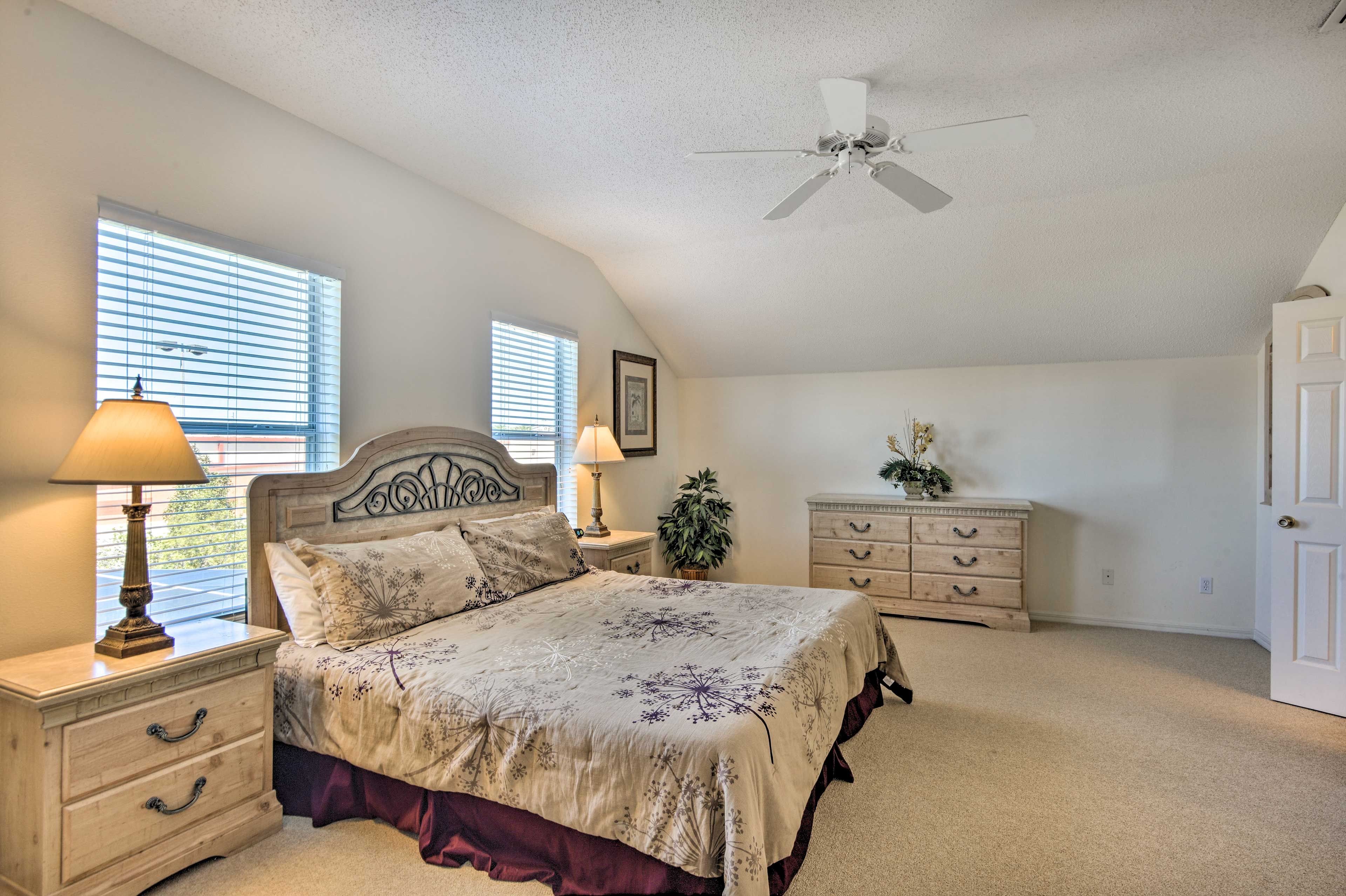 Bedroom 3 | King Bed | Second Floor