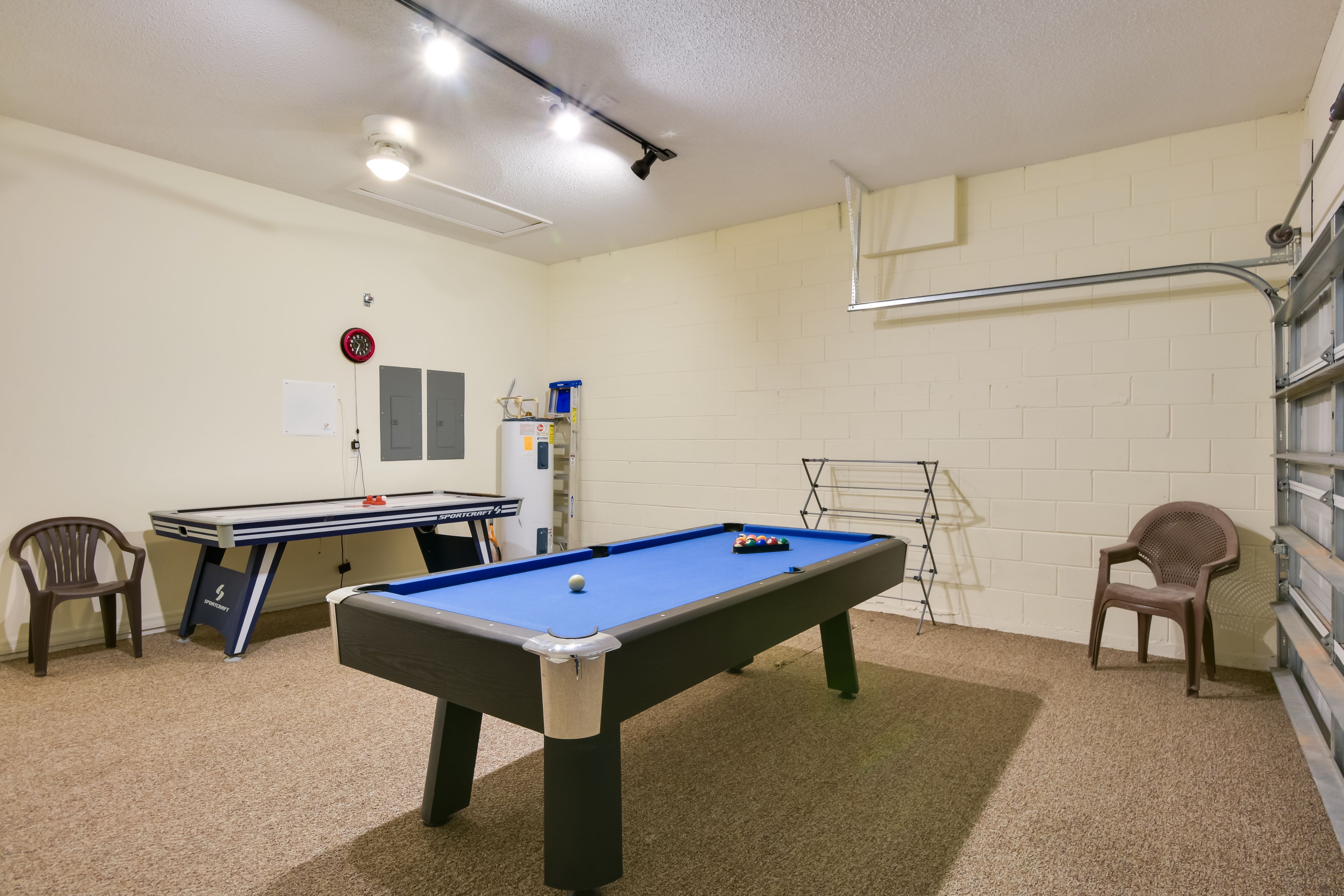 Garage Game Room | 1st Floor