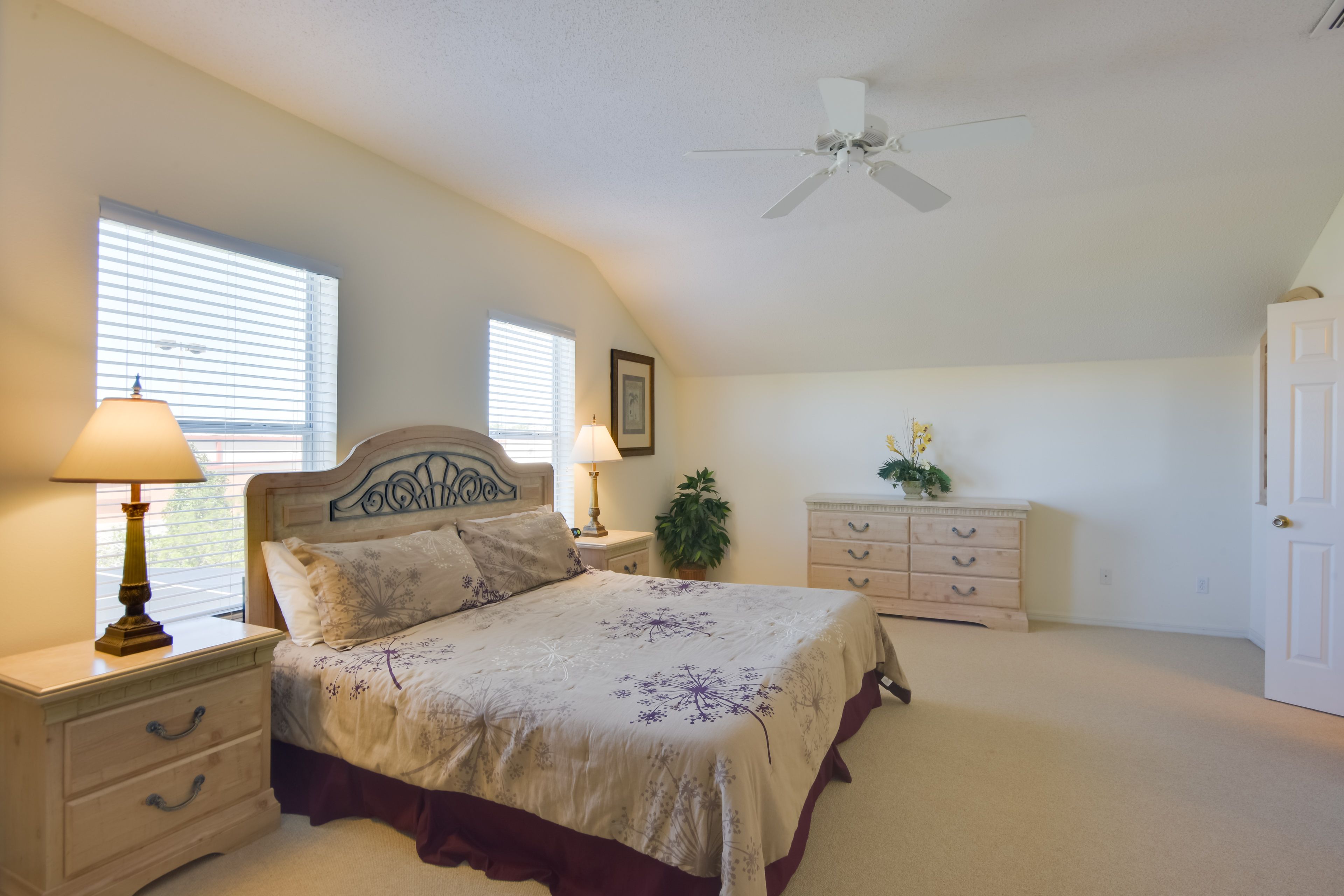 Bedroom 3 | King Bed | 2nd Floor