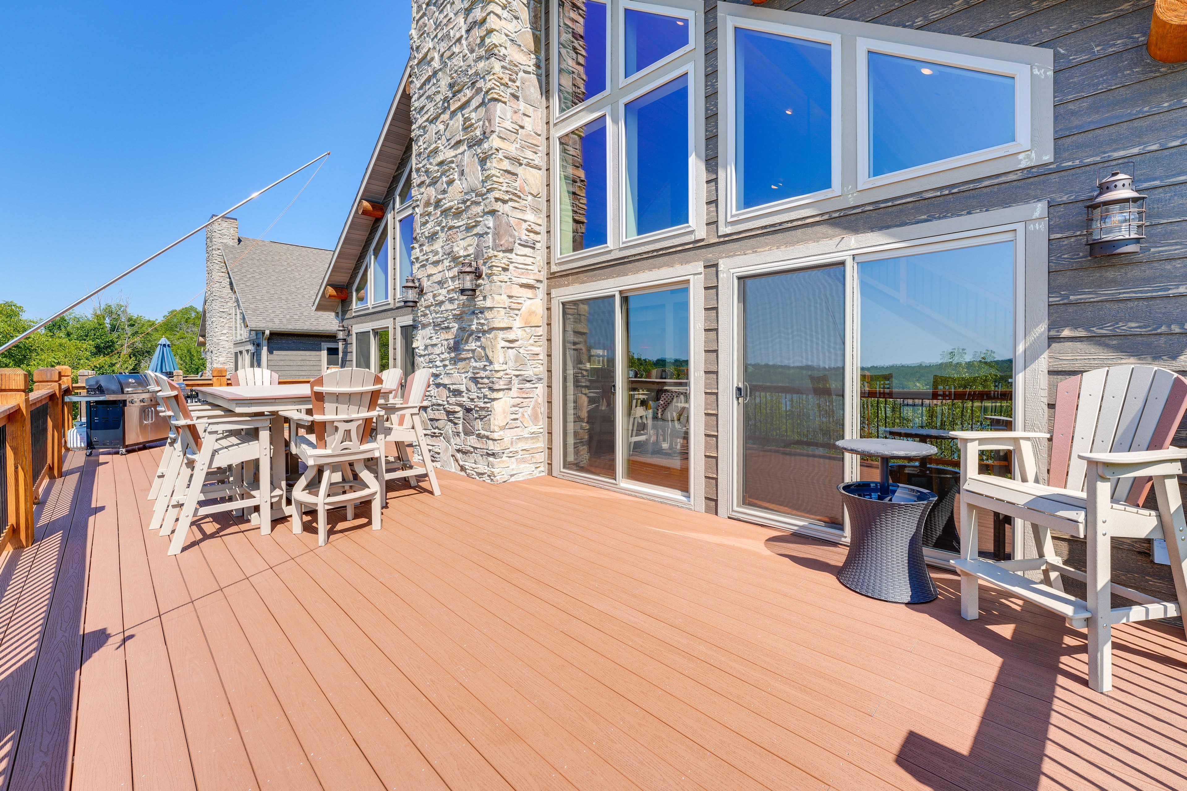 Upper Deck | Outdoor Dining | Gas Grill | Sweeping Lake Views