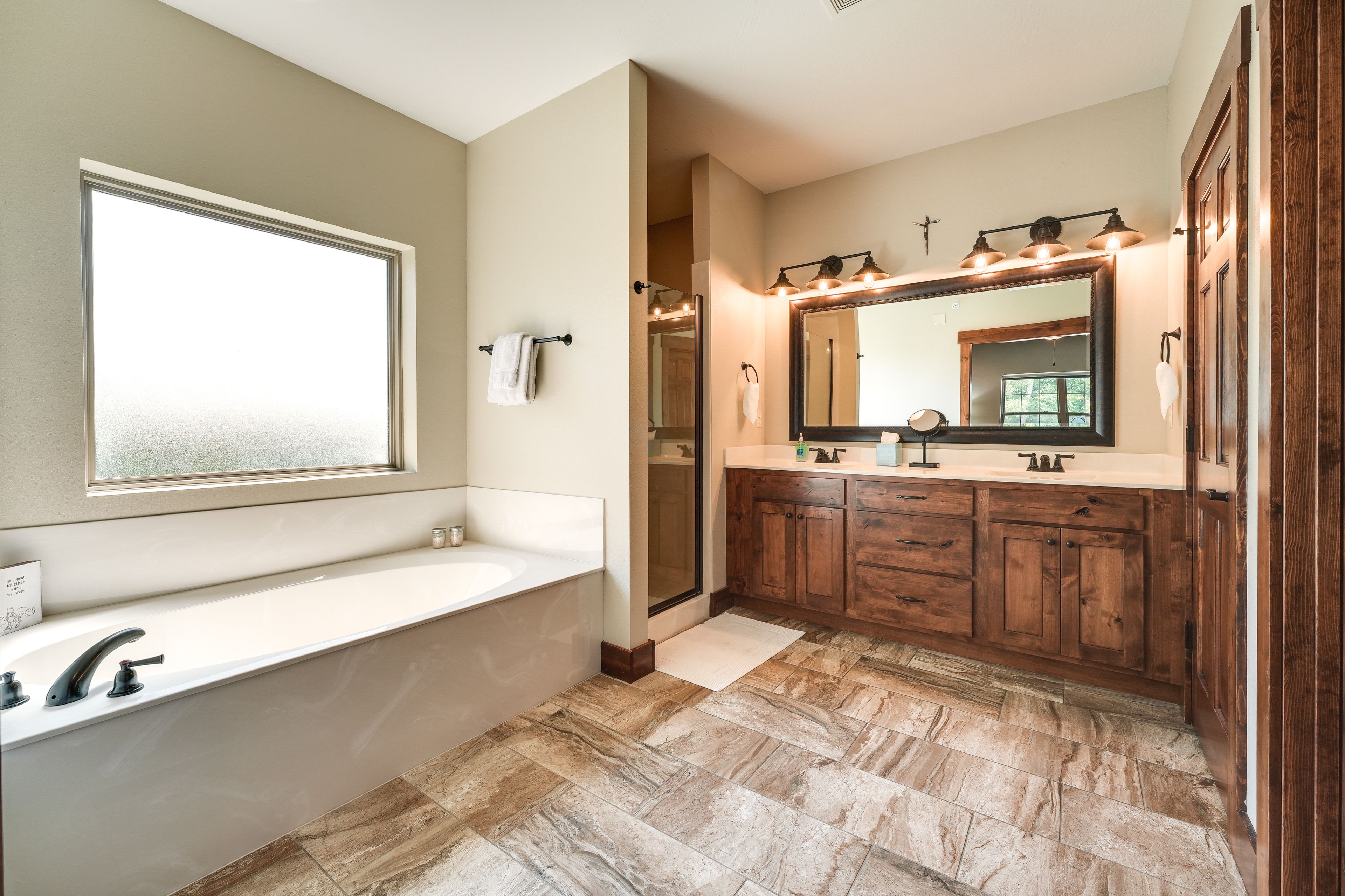 En-Suite Bathroom | Complimentary Toiletries