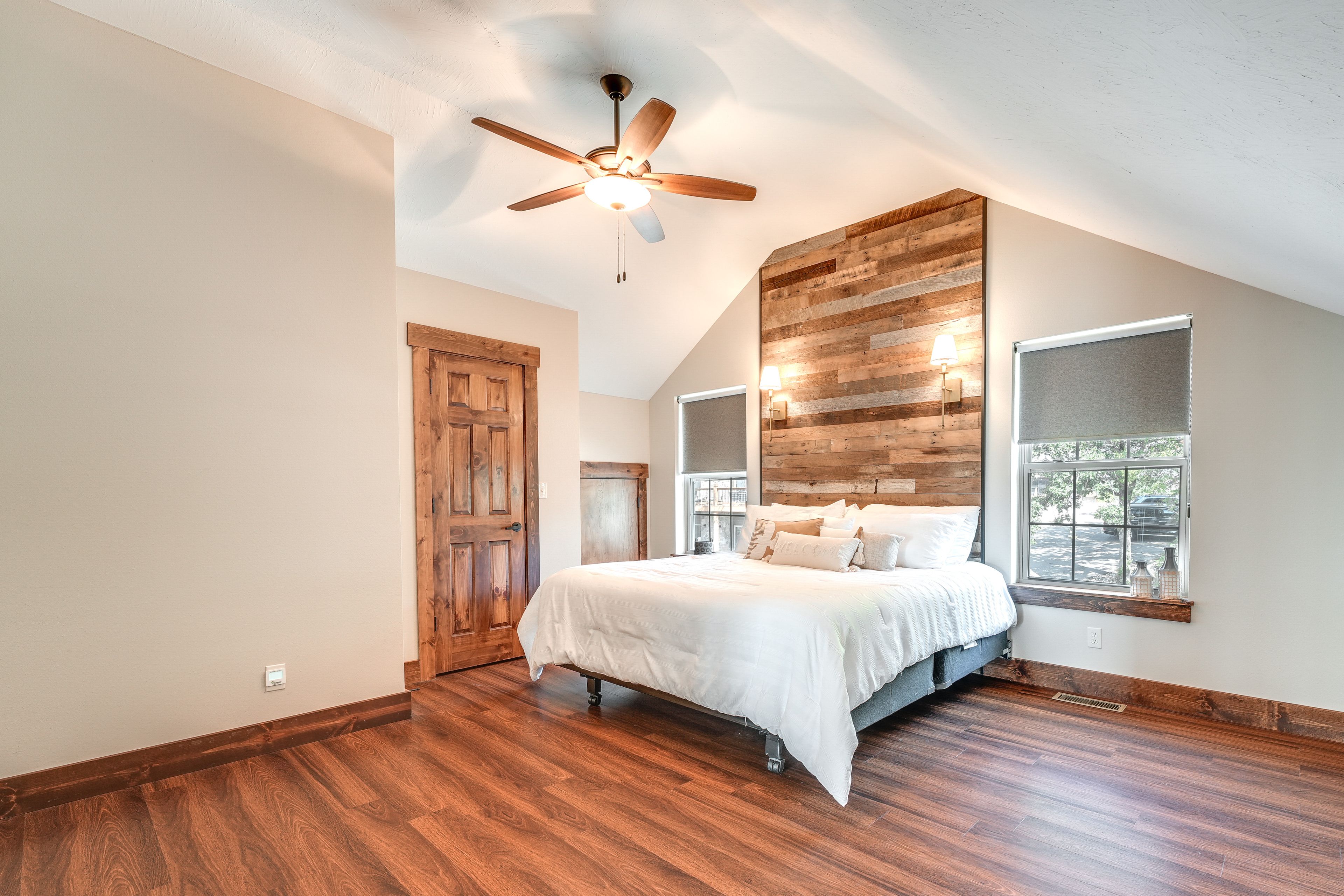 Bedroom 5 | King Bed