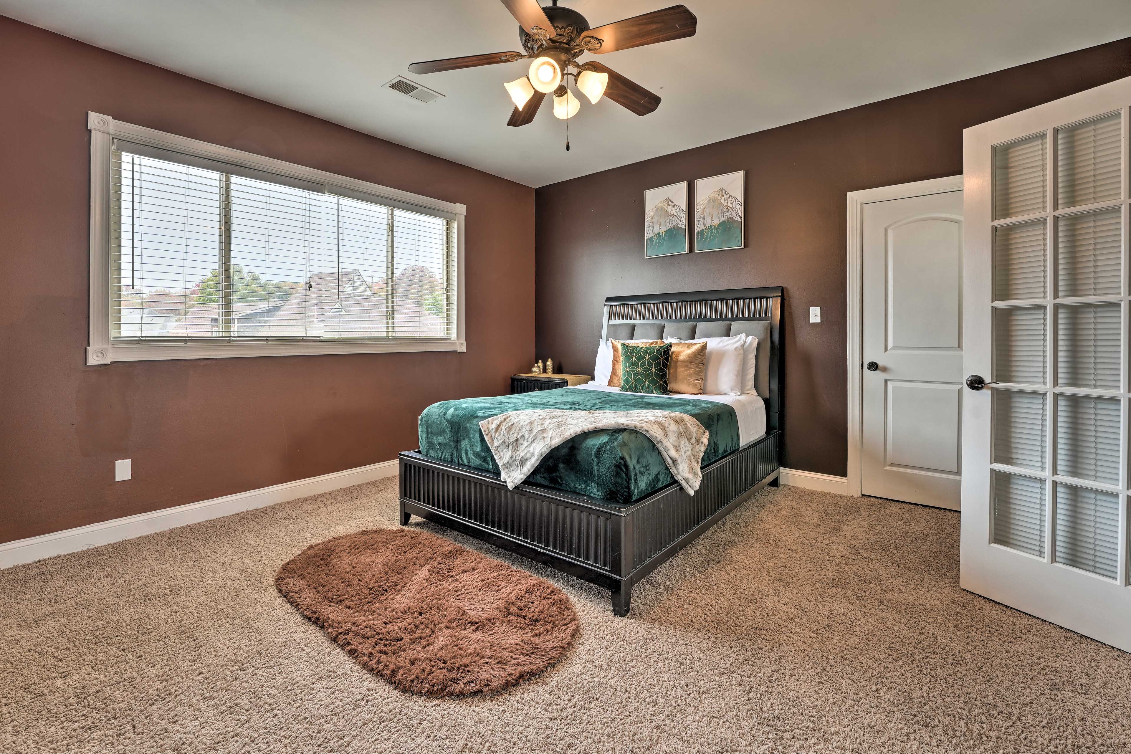 Bedroom 3 | Queen Bed