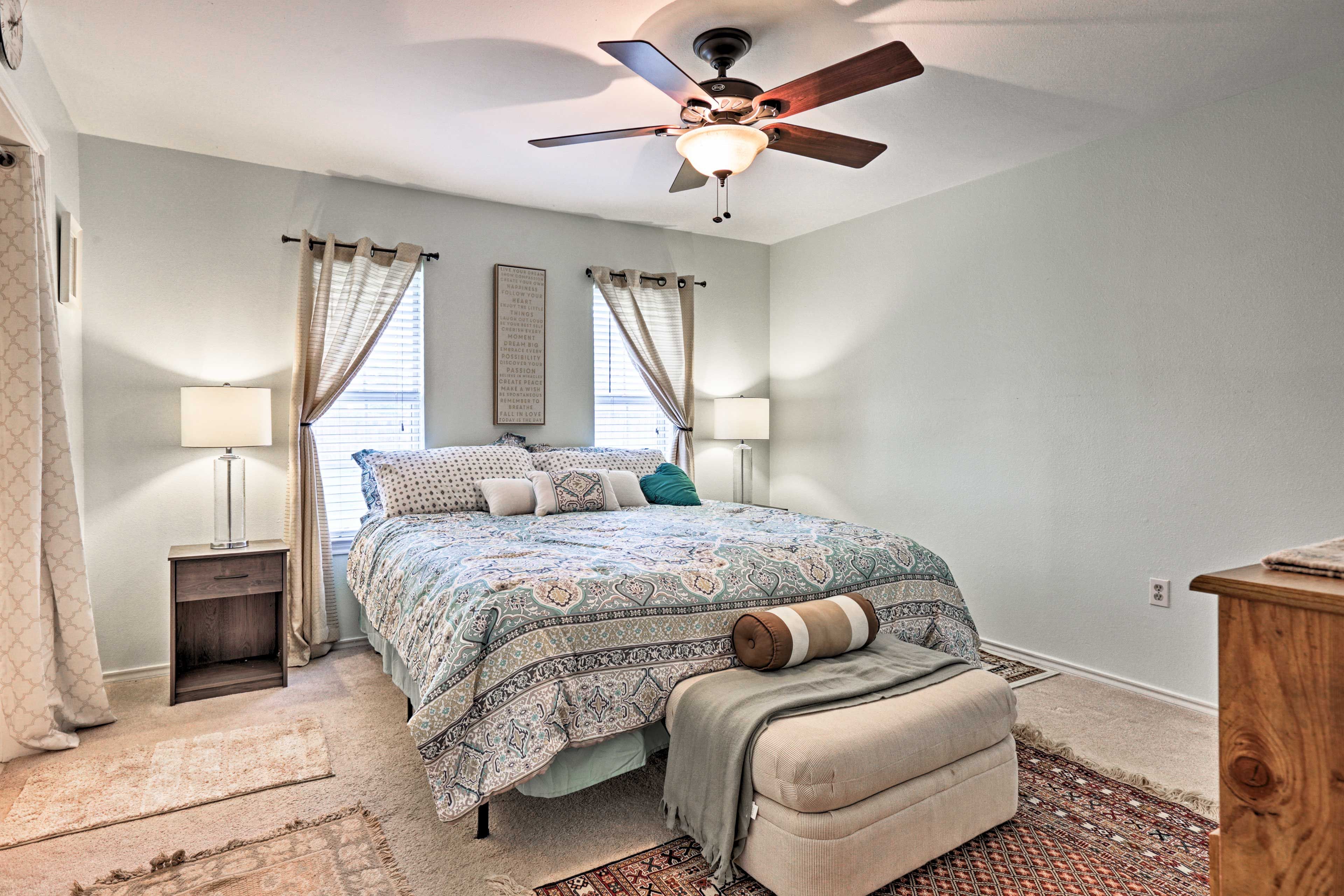 Bedroom 1 | King Bed