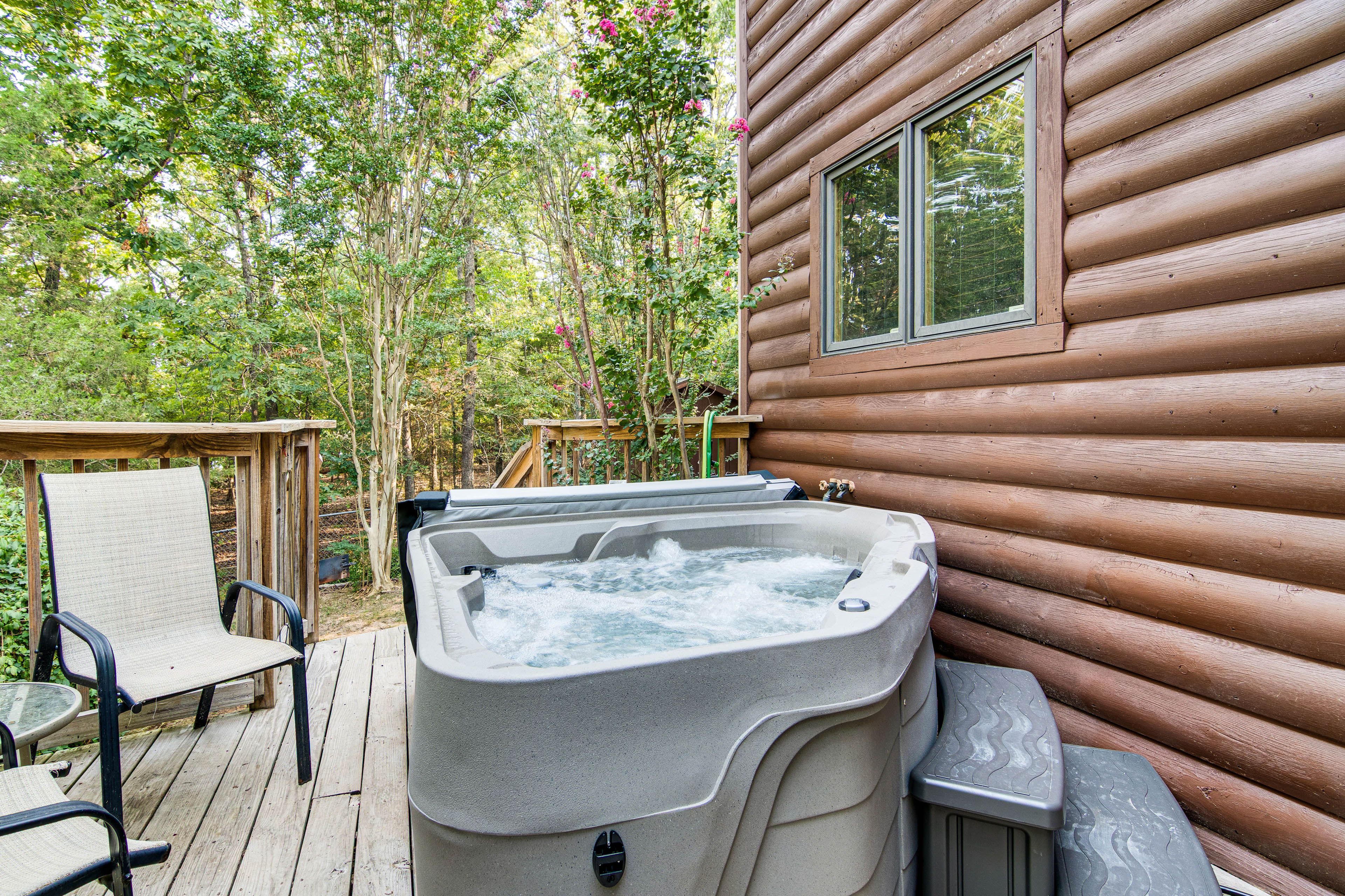 Outdoor Space | 2-Person Hot Tub | Fenced-In Yard