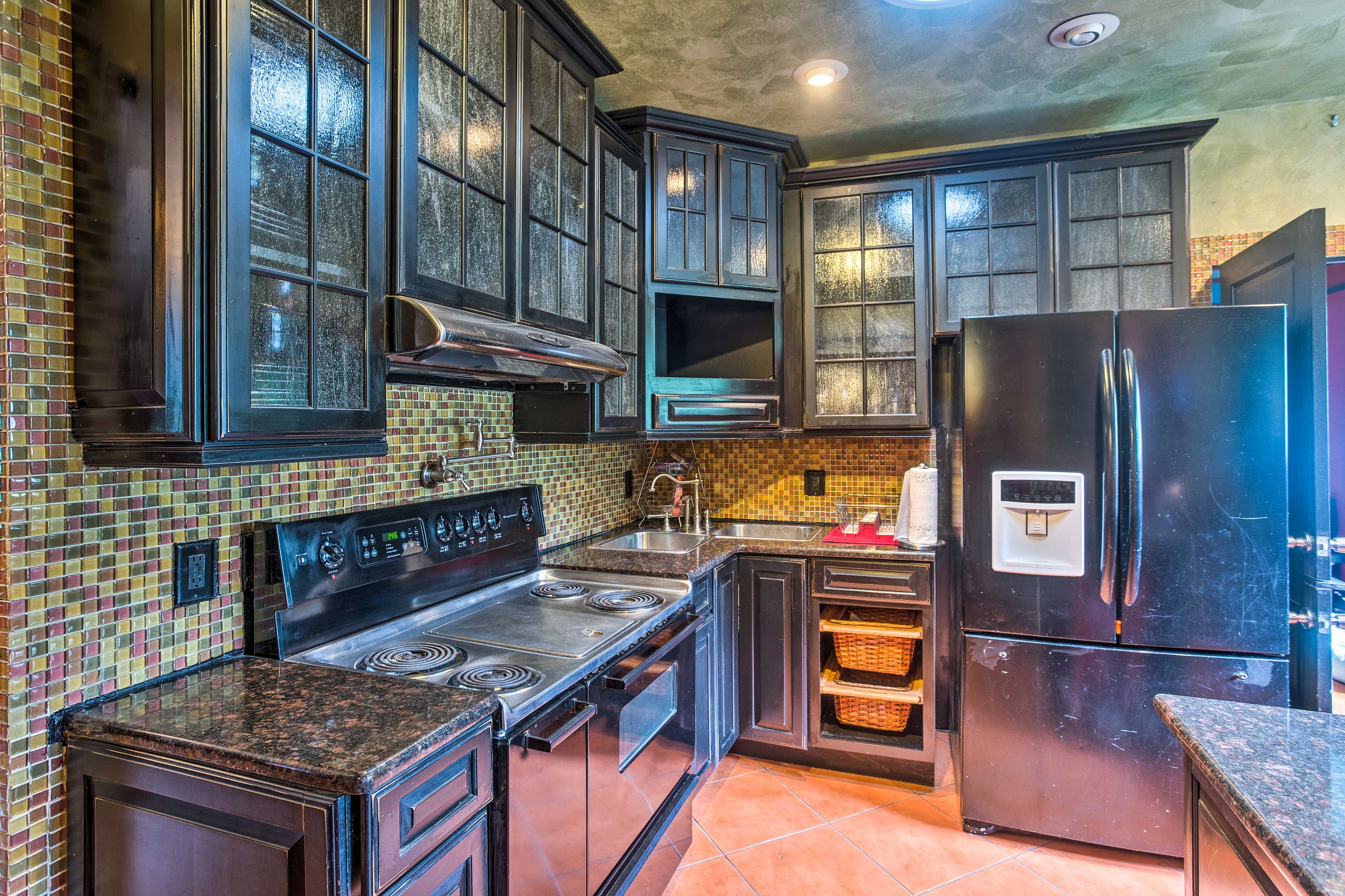 The stove top includes a griddle!