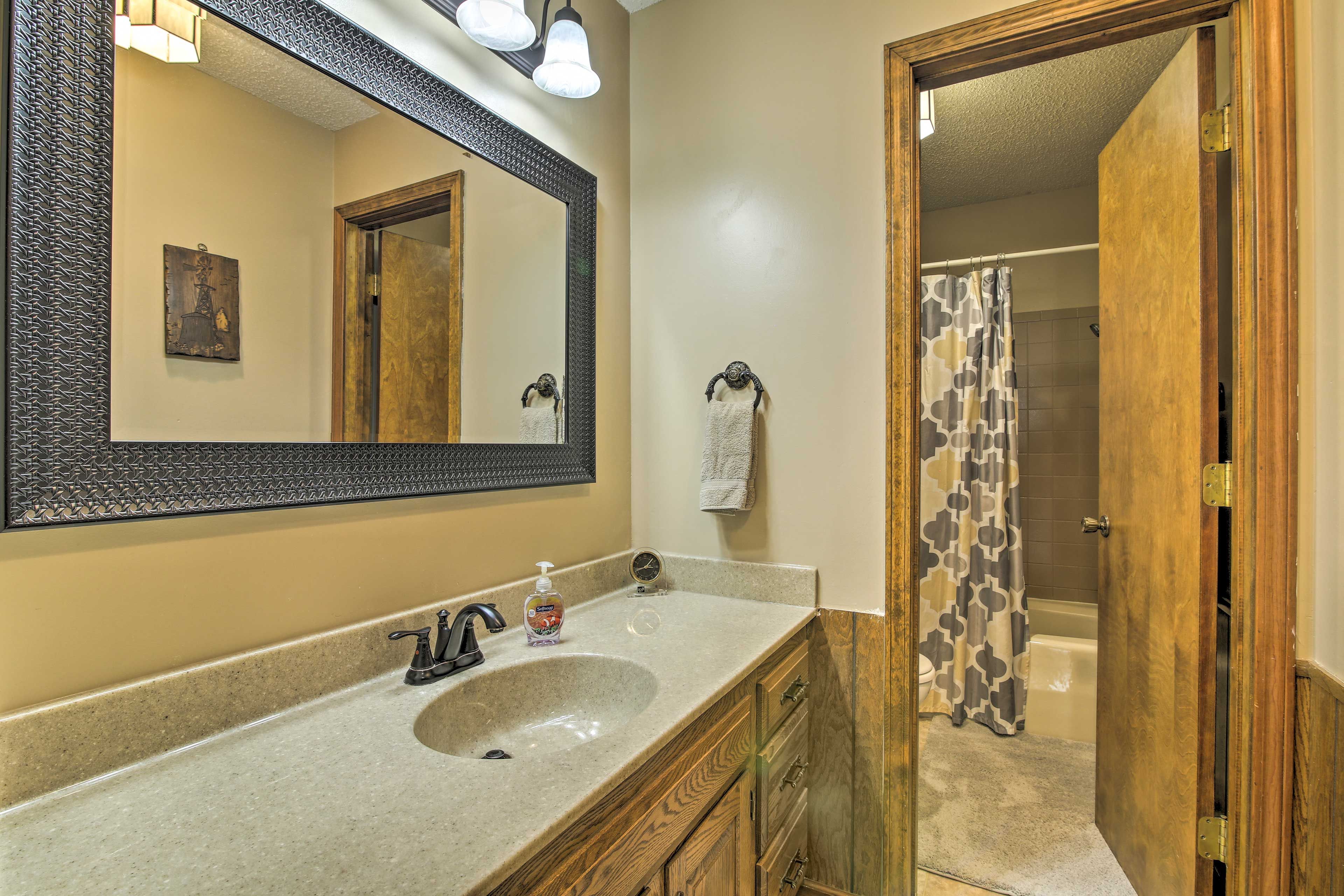 Full Bathroom