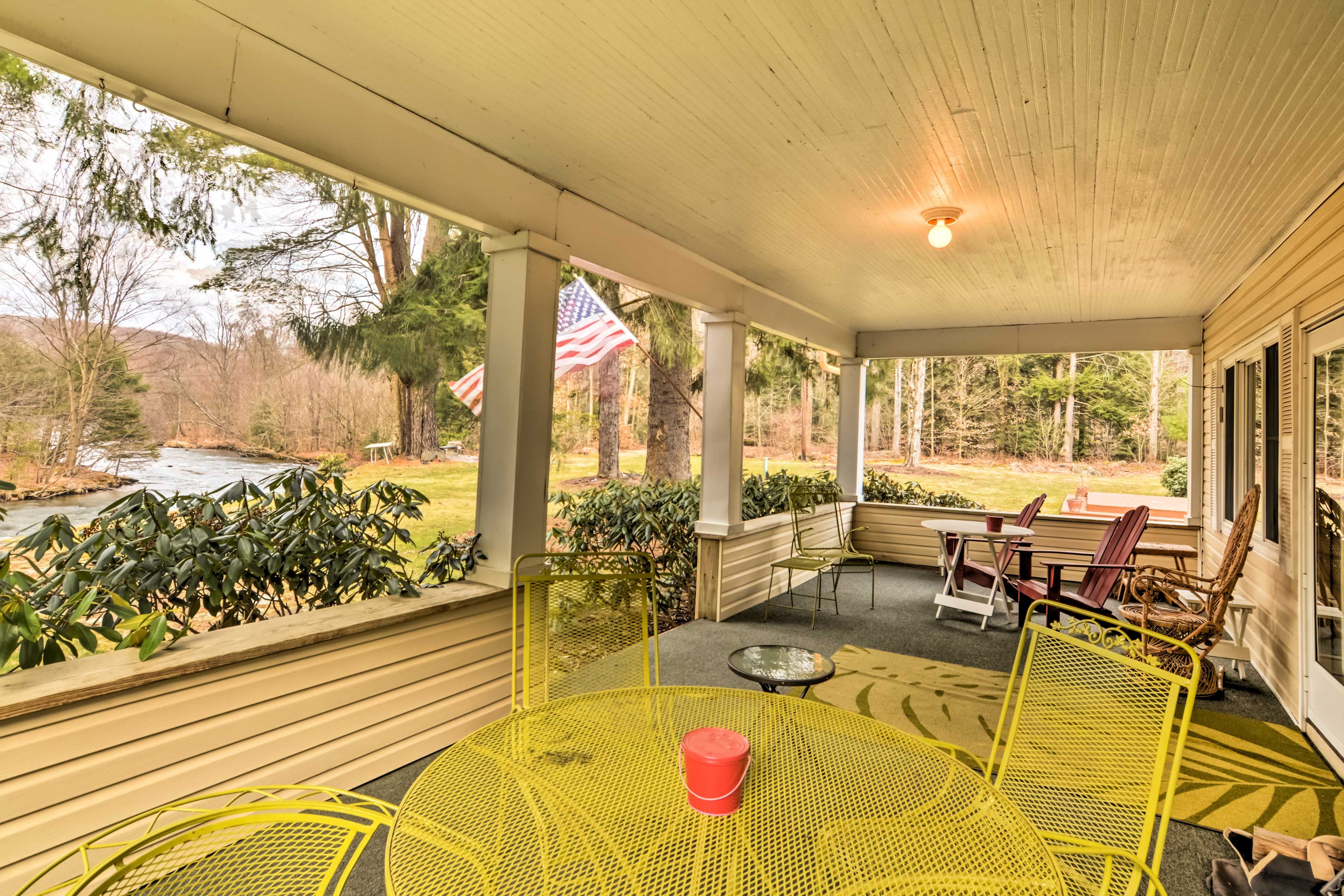 Wilcox Vacation Rental | 6BR | 4BA | 5,000 Sq Ft | Steps Required