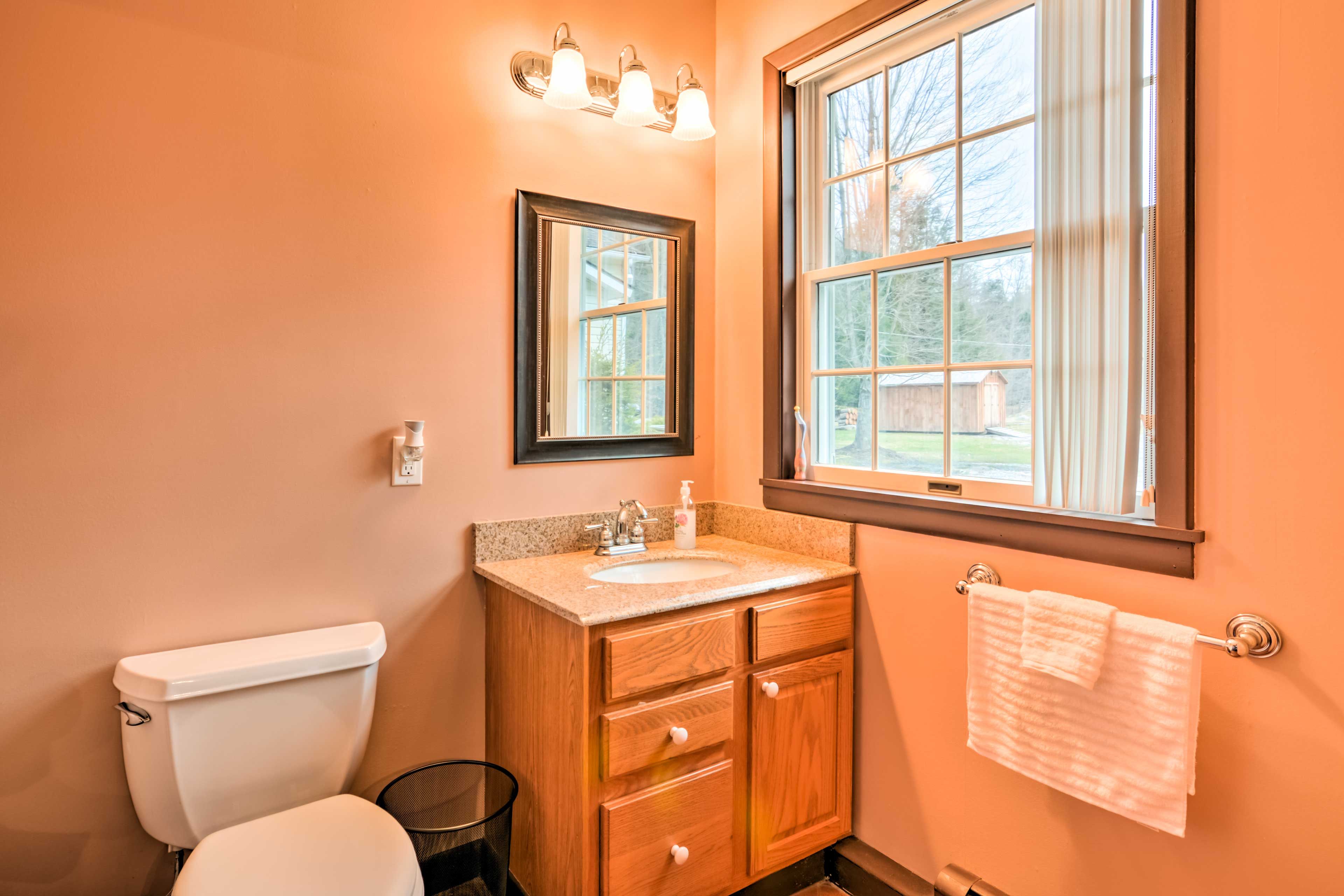 Bathroom | 1st Floor