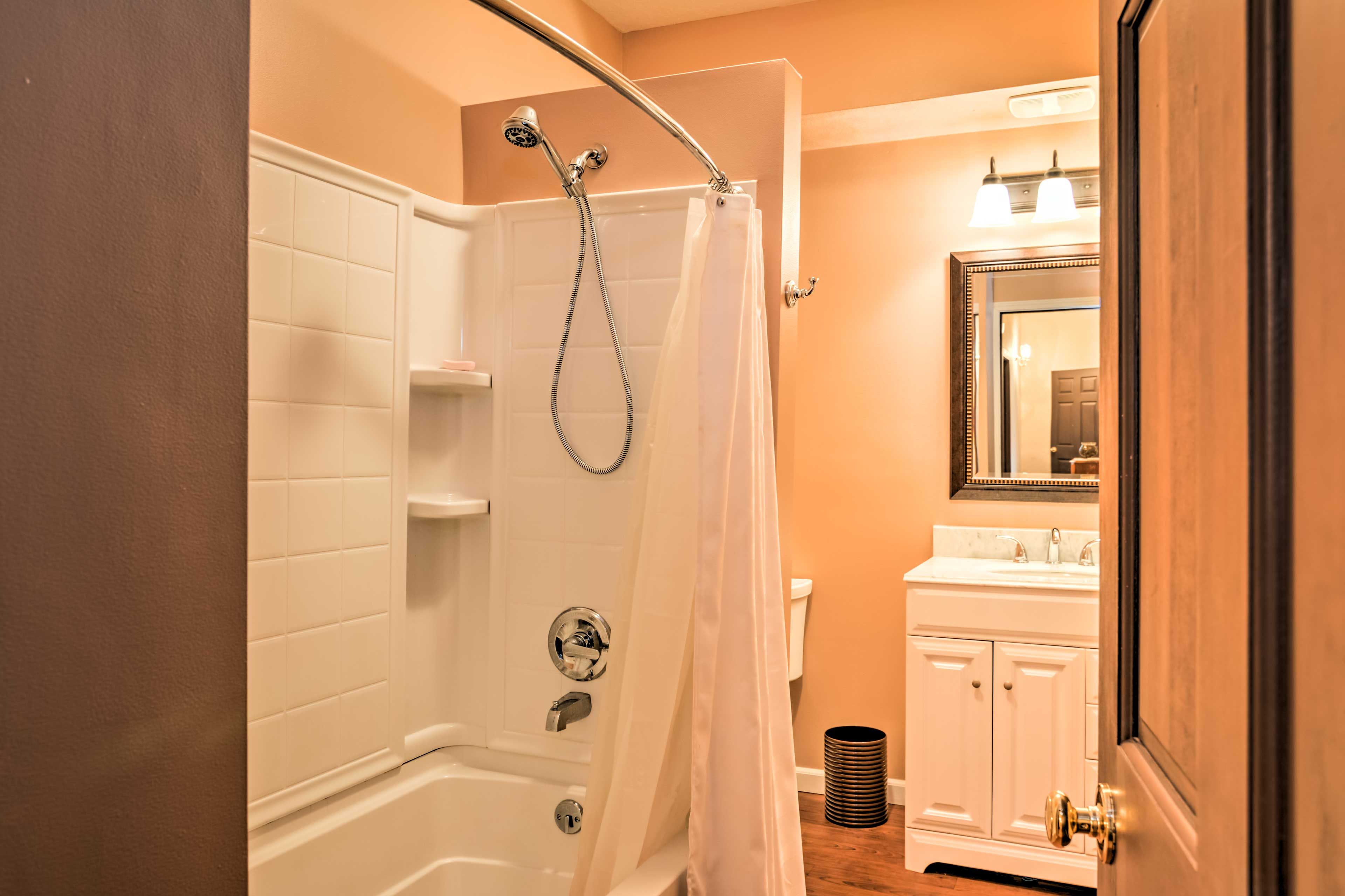 Bathroom | 1st Floor