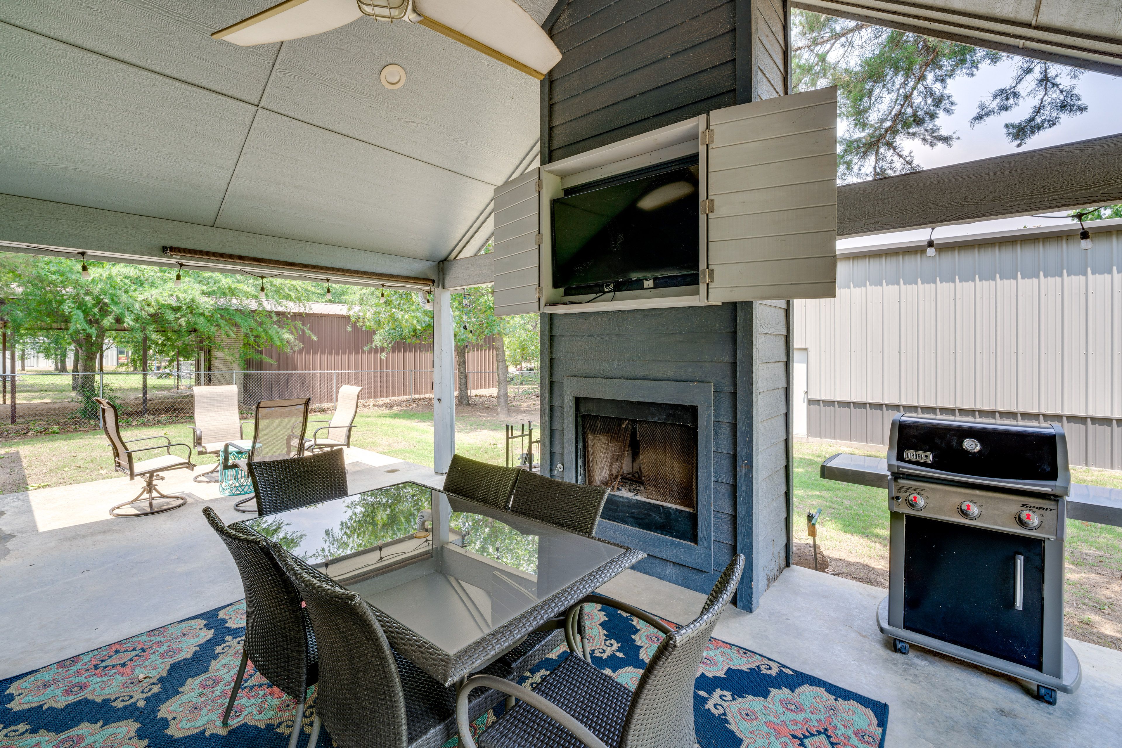 Kingston Vacation Rental | 3BR | 2BA | 1,939 Sq Ft | Step-Free Access