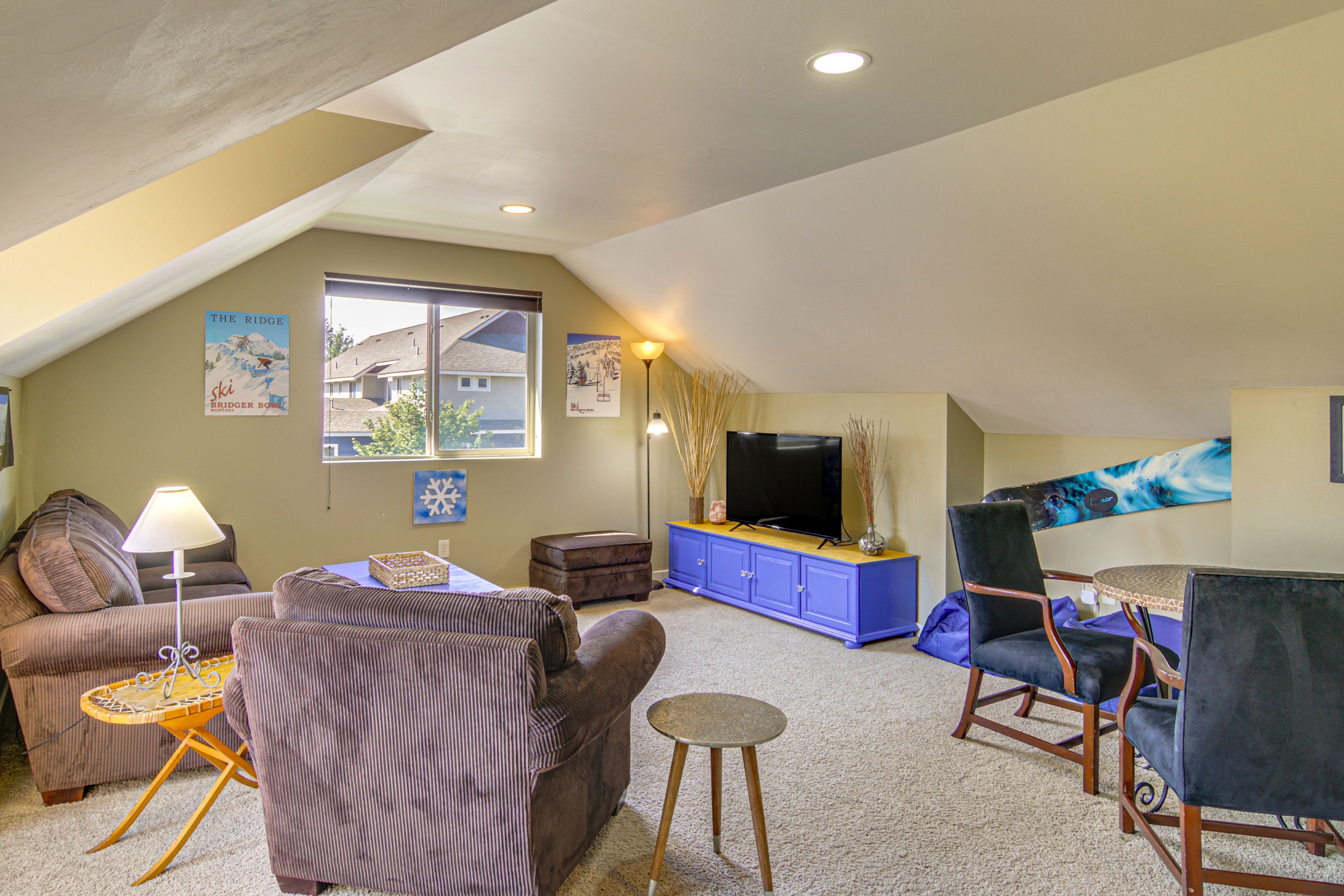 Bonus Living Room