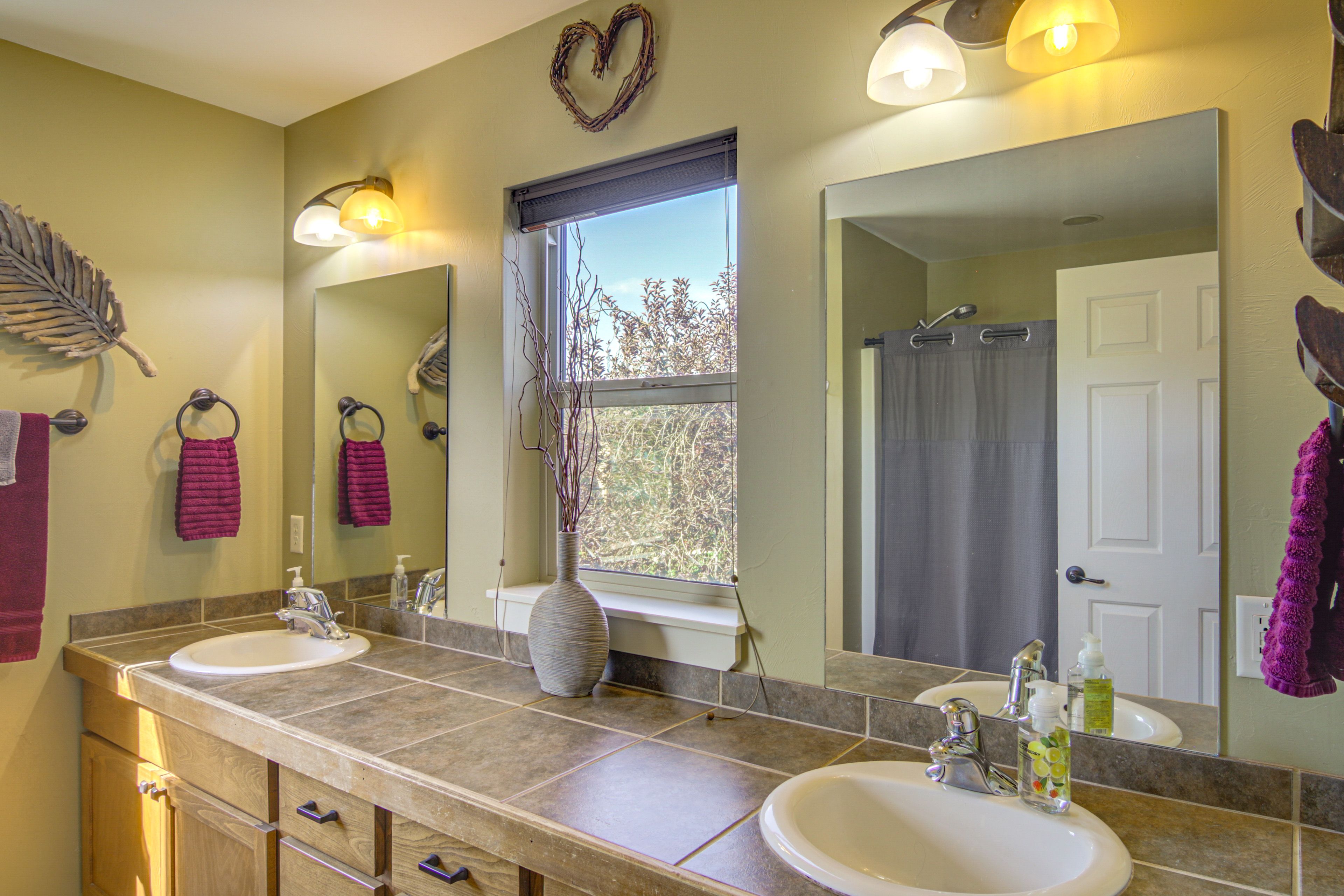 En-Suite Bathroom