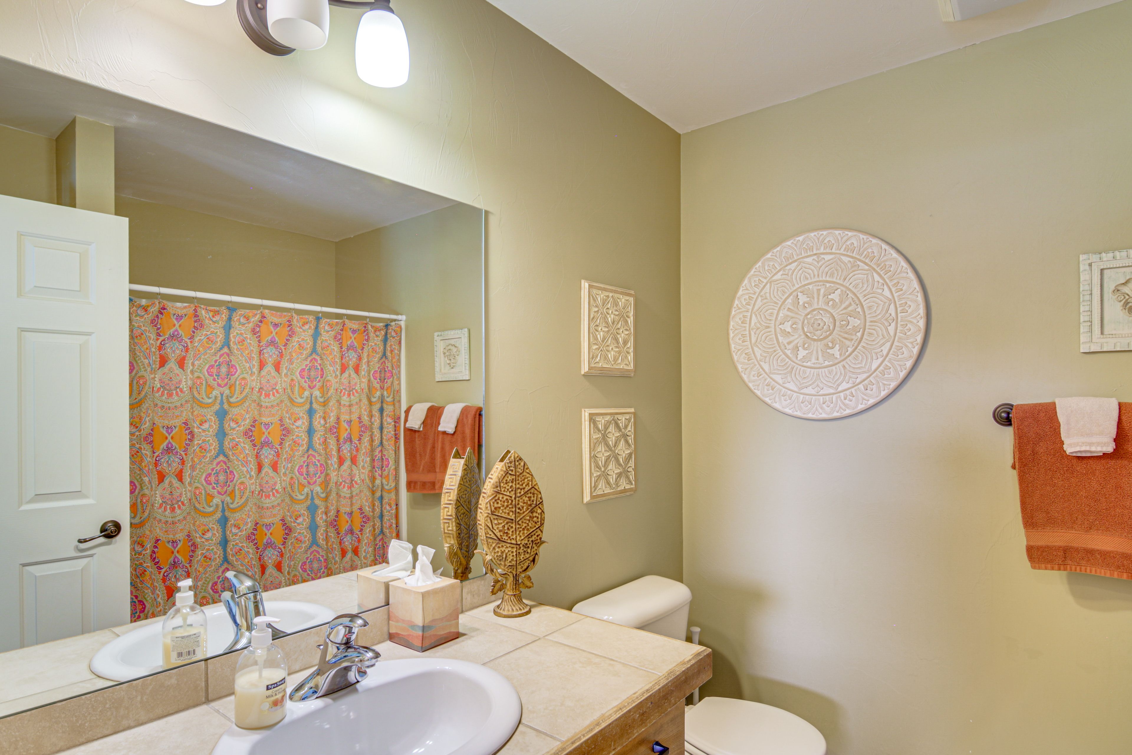Full Bathroom
