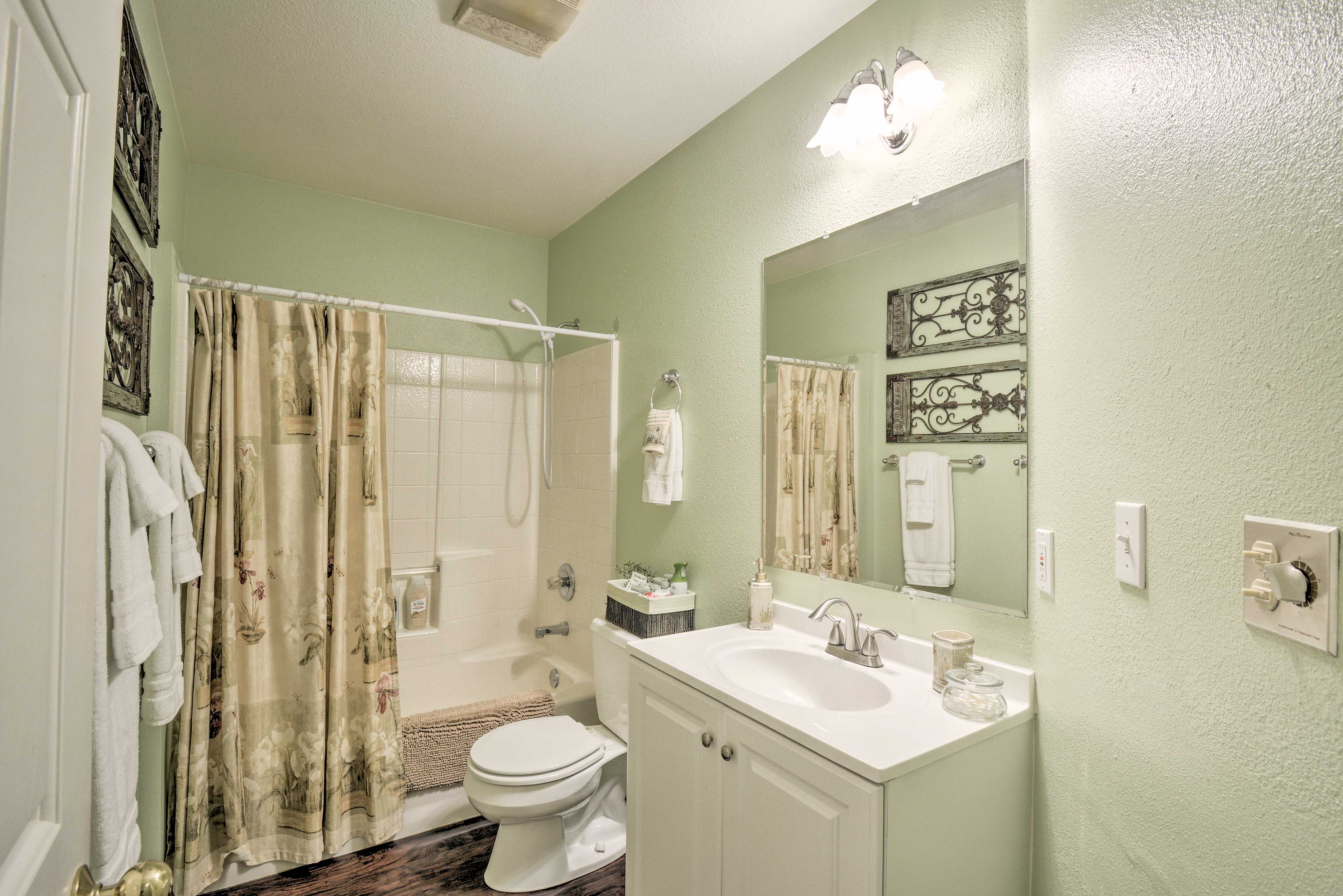 Full Bathroom
