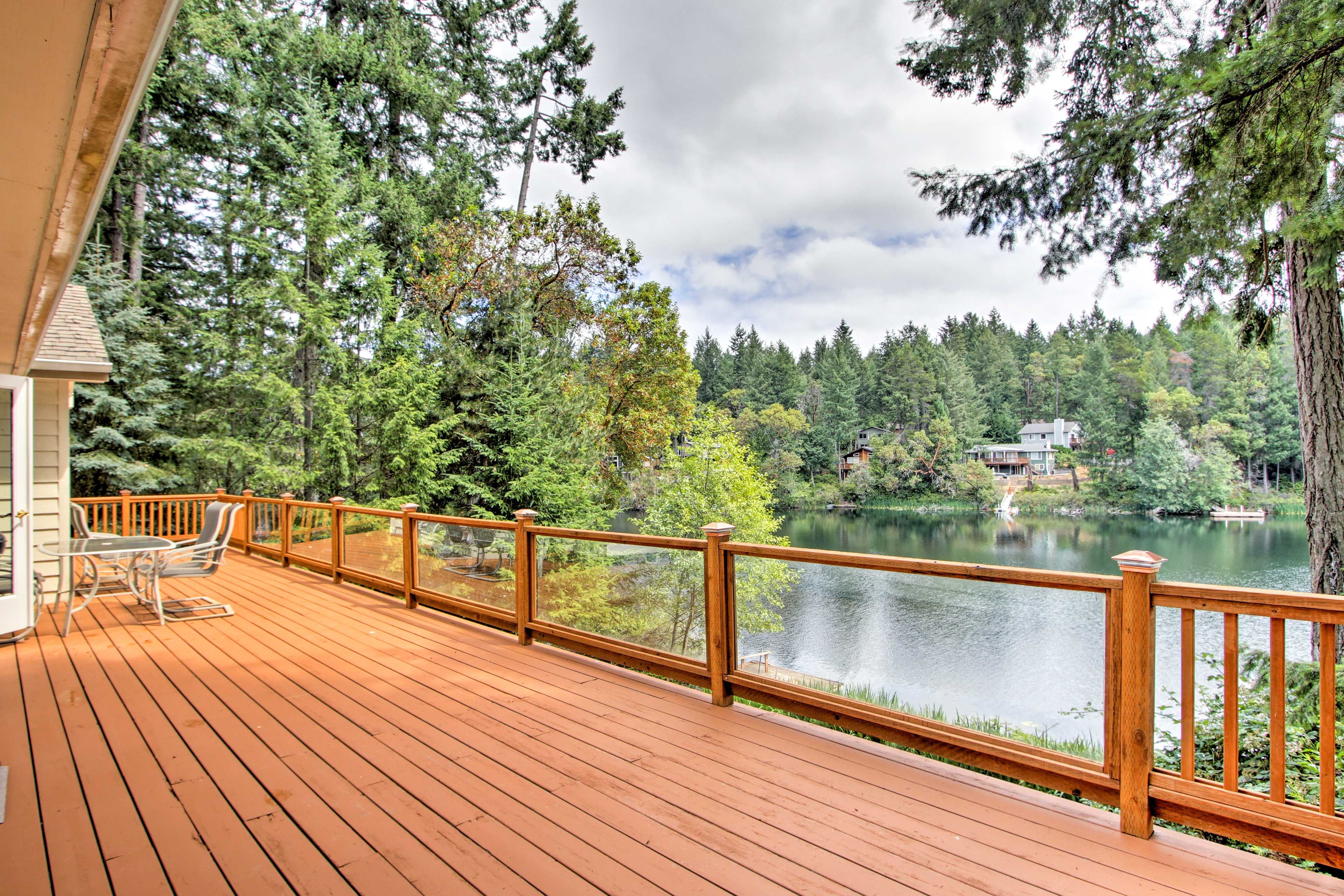 Private Deck