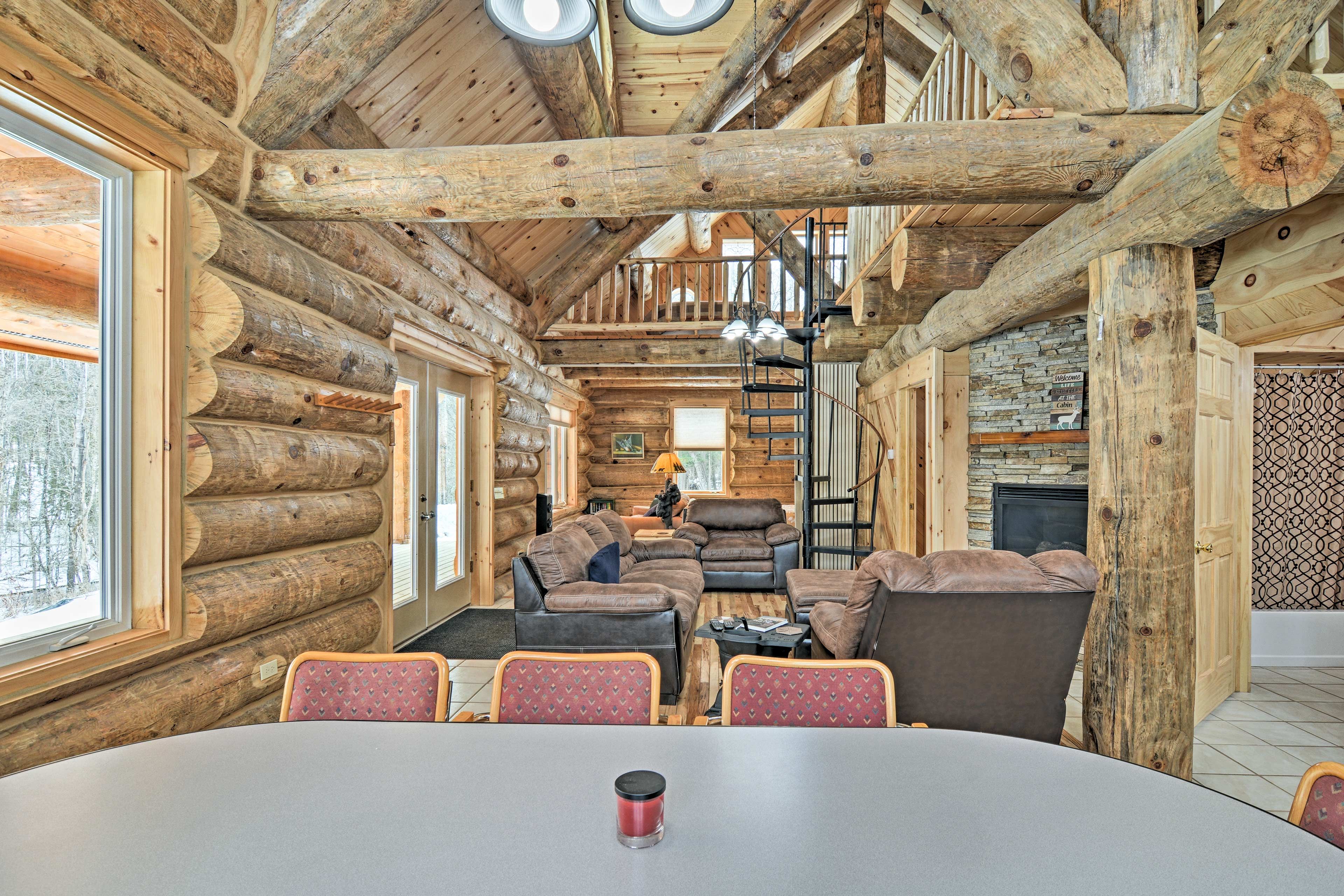 Each room flows seamlessly into one another.