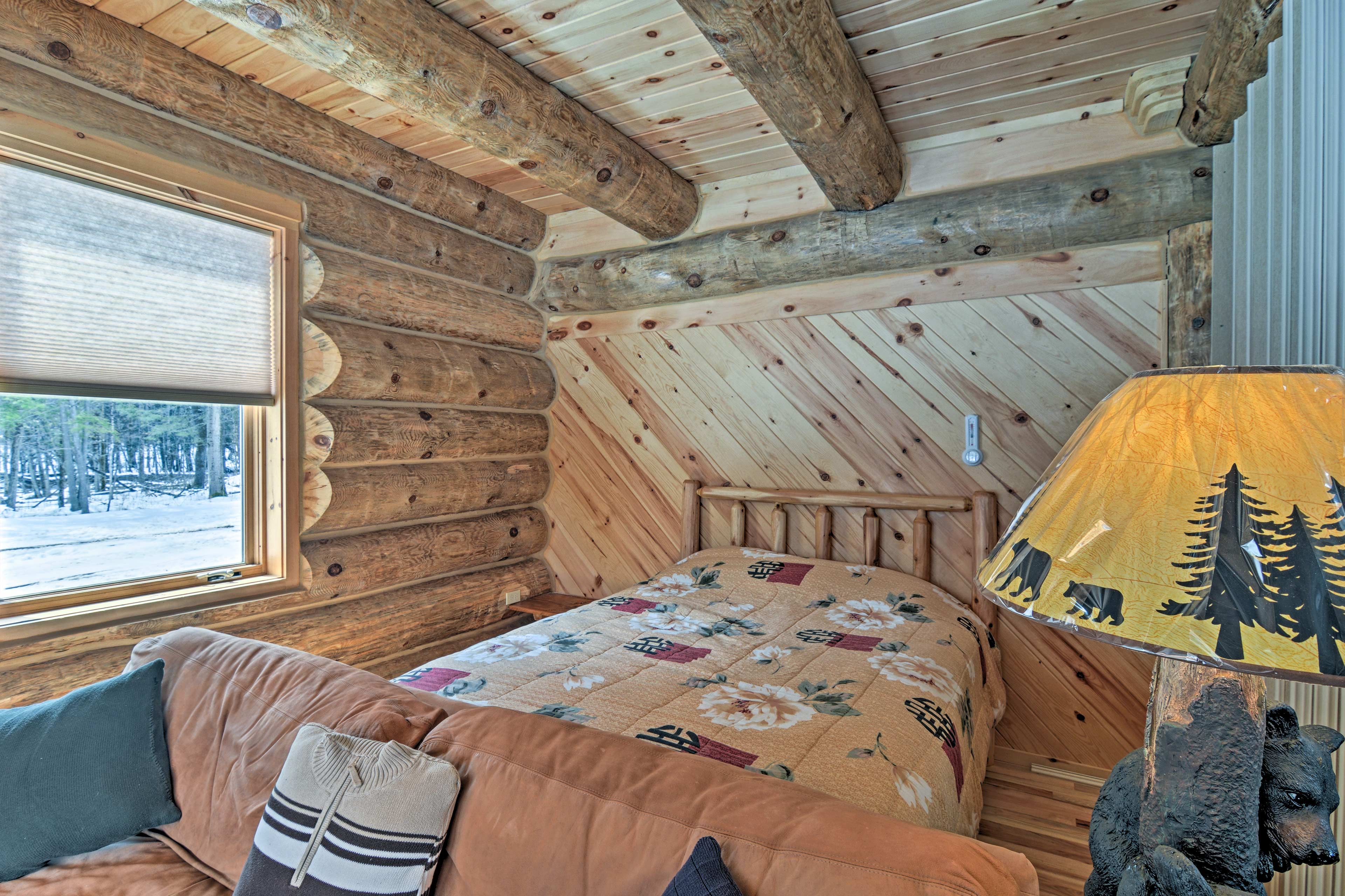 Cozy mountain-themed decor adorns each room.