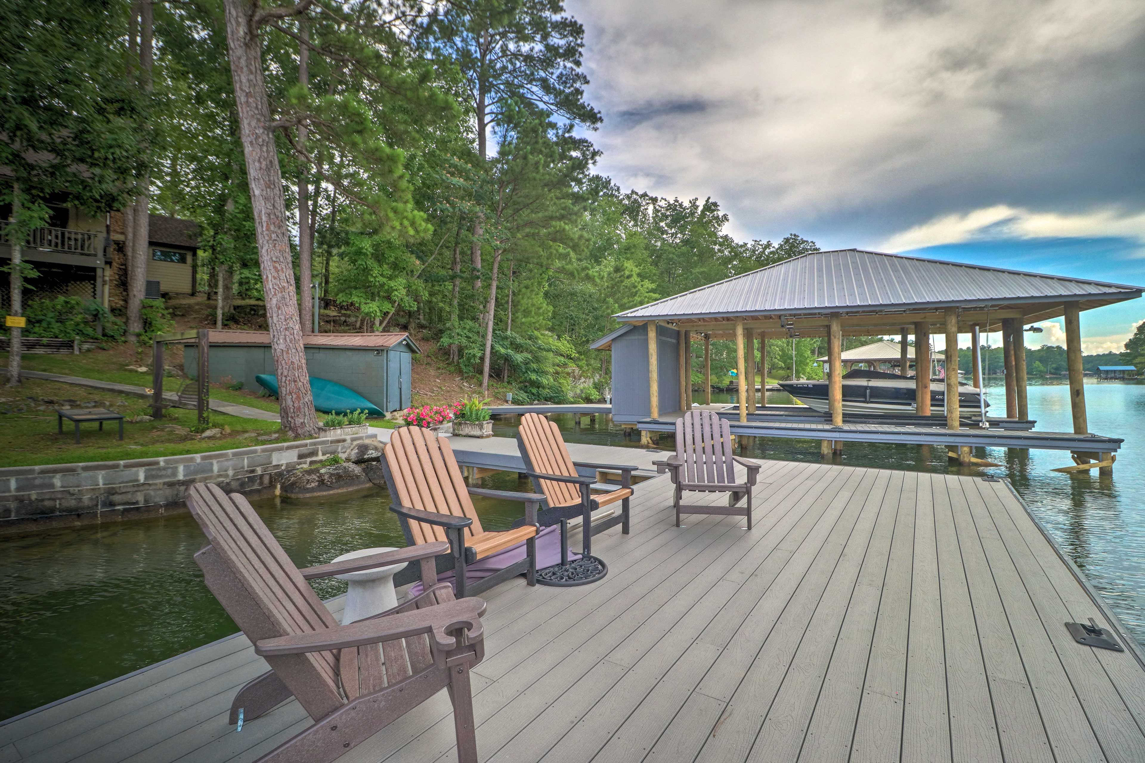 Eclectic Vacation Rental | 4BR | 4BA | 1,200 Sq Ft | Step-Free Entry