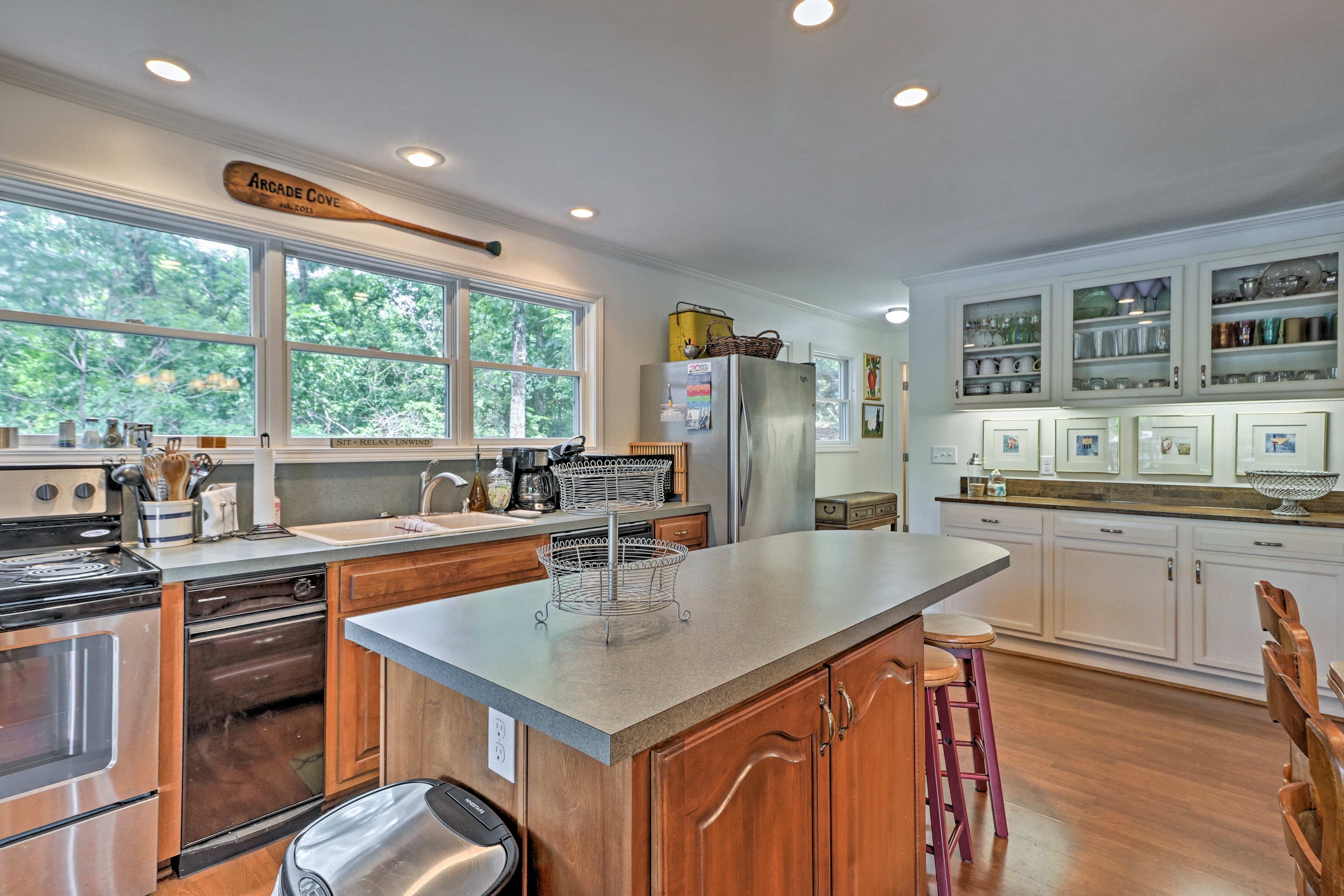 Kitchen | Fully Equipped