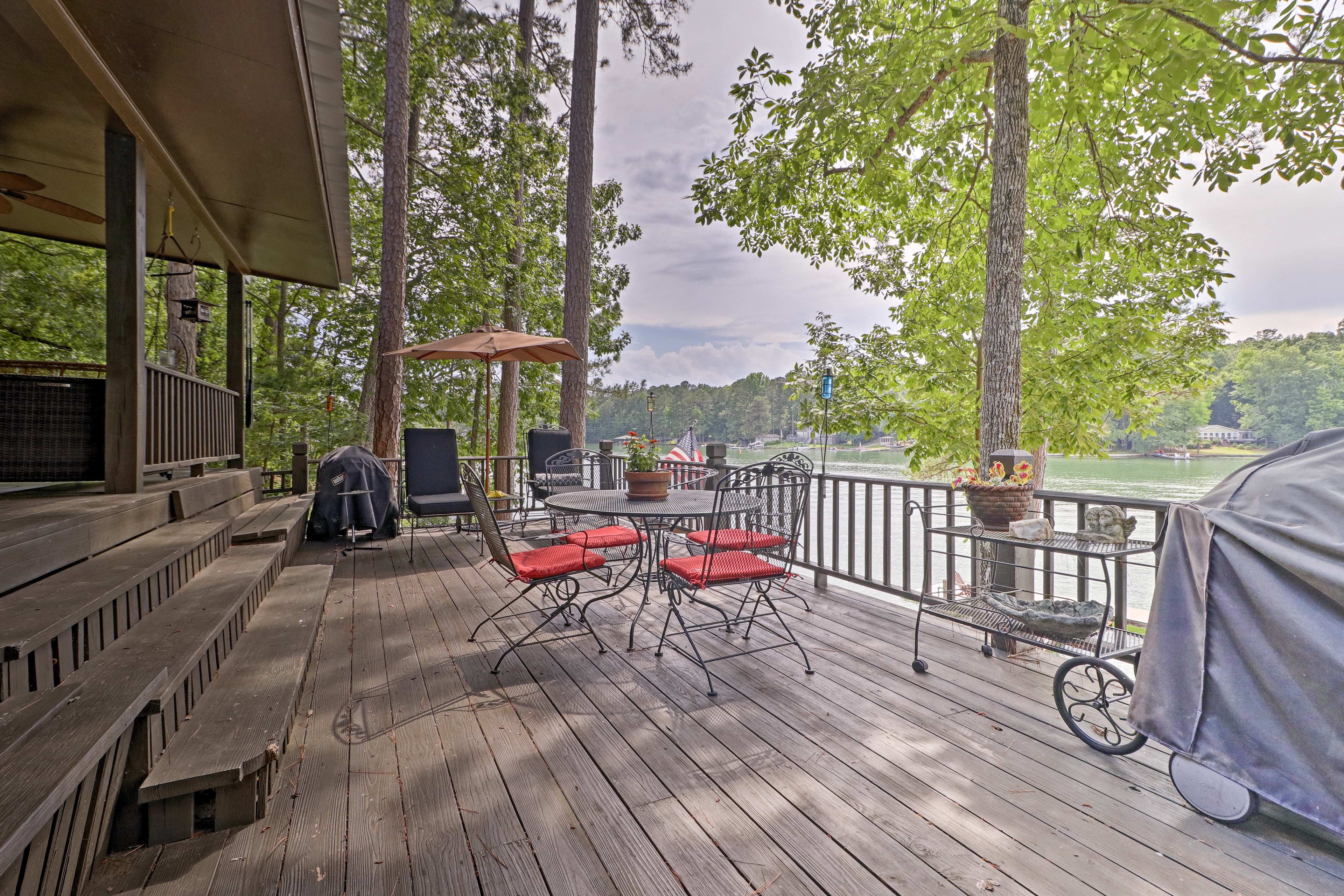 Deck | Gas Grill