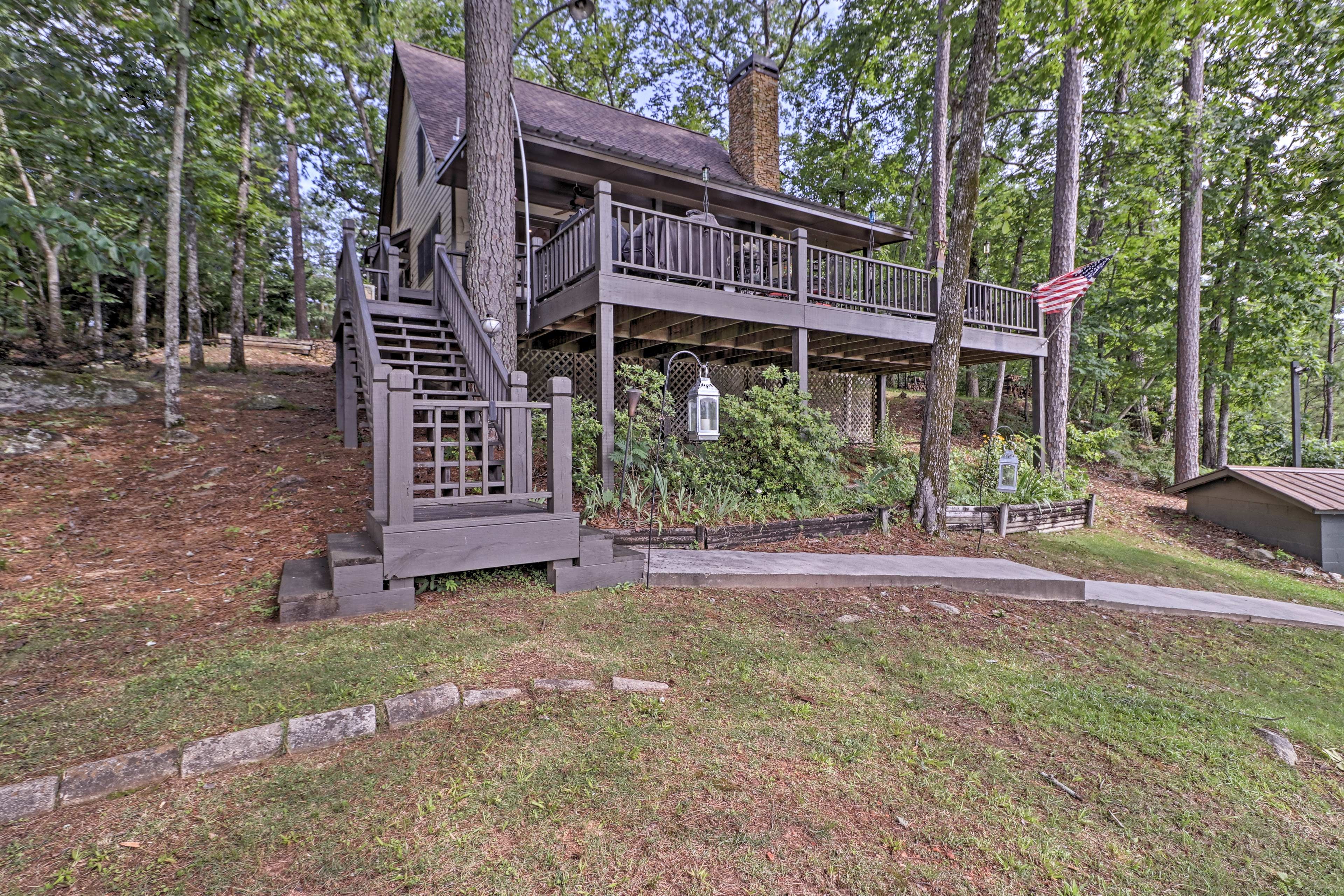 Home Exterior | Lakefront Location