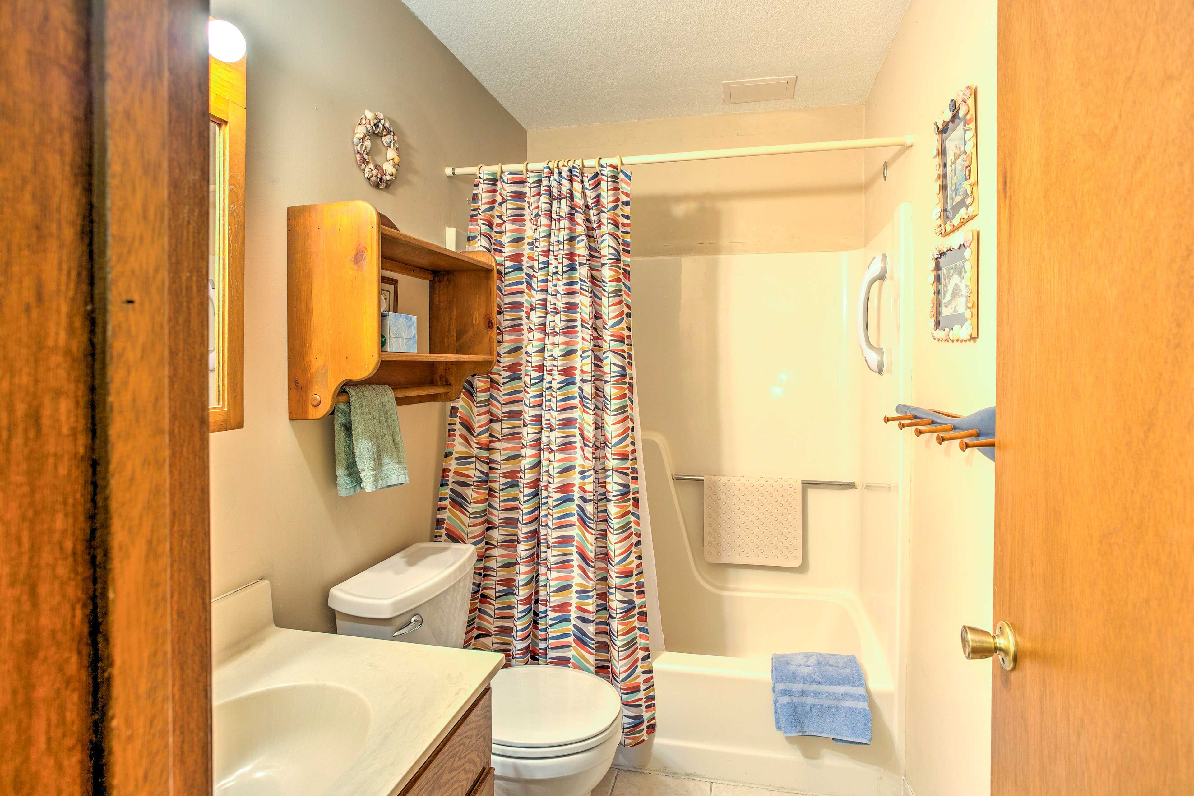 Full Bathroom