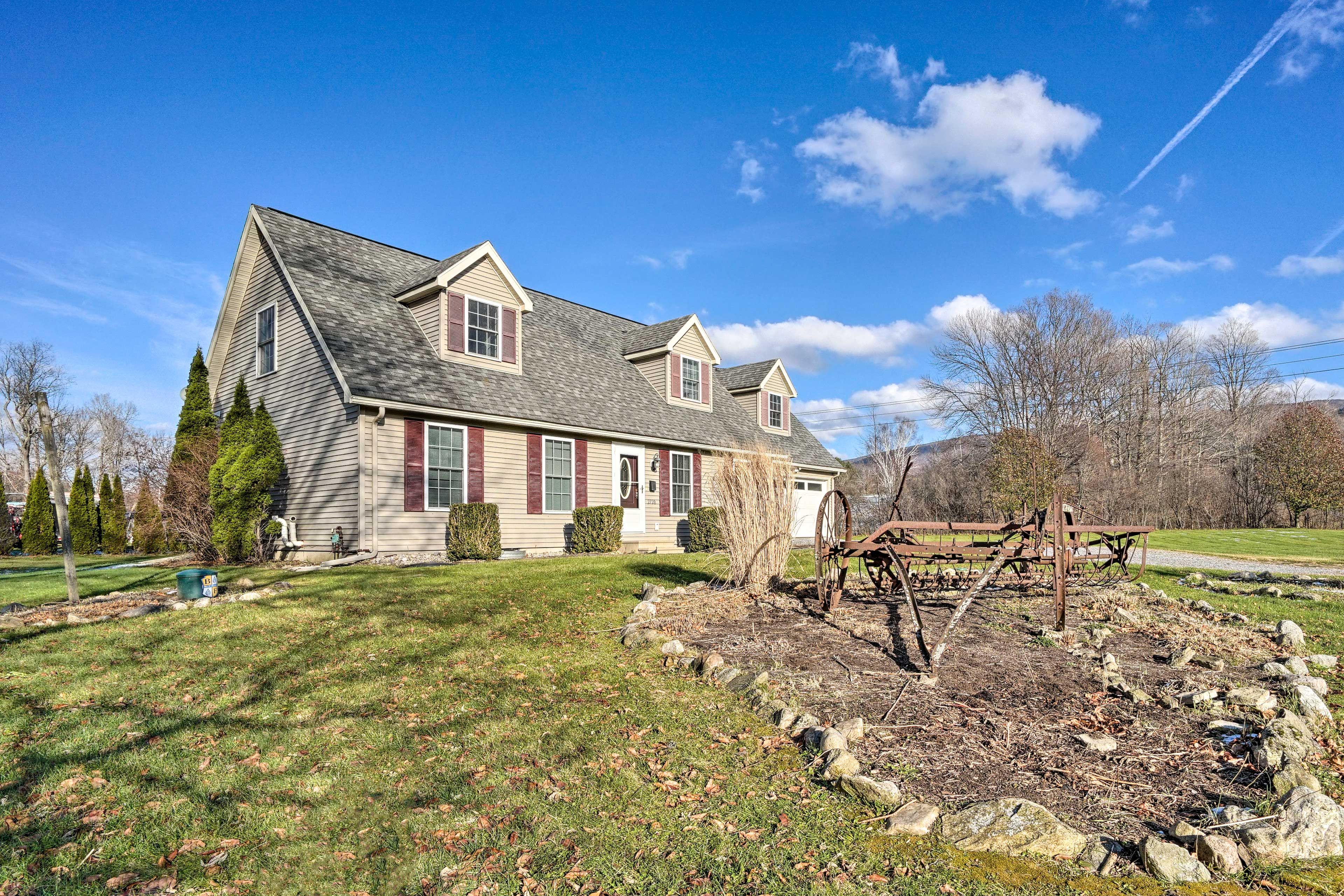 Manchester Center Vacation Rental | 4BR | 2BA | 2,400 Sq Ft | Stairs Required
