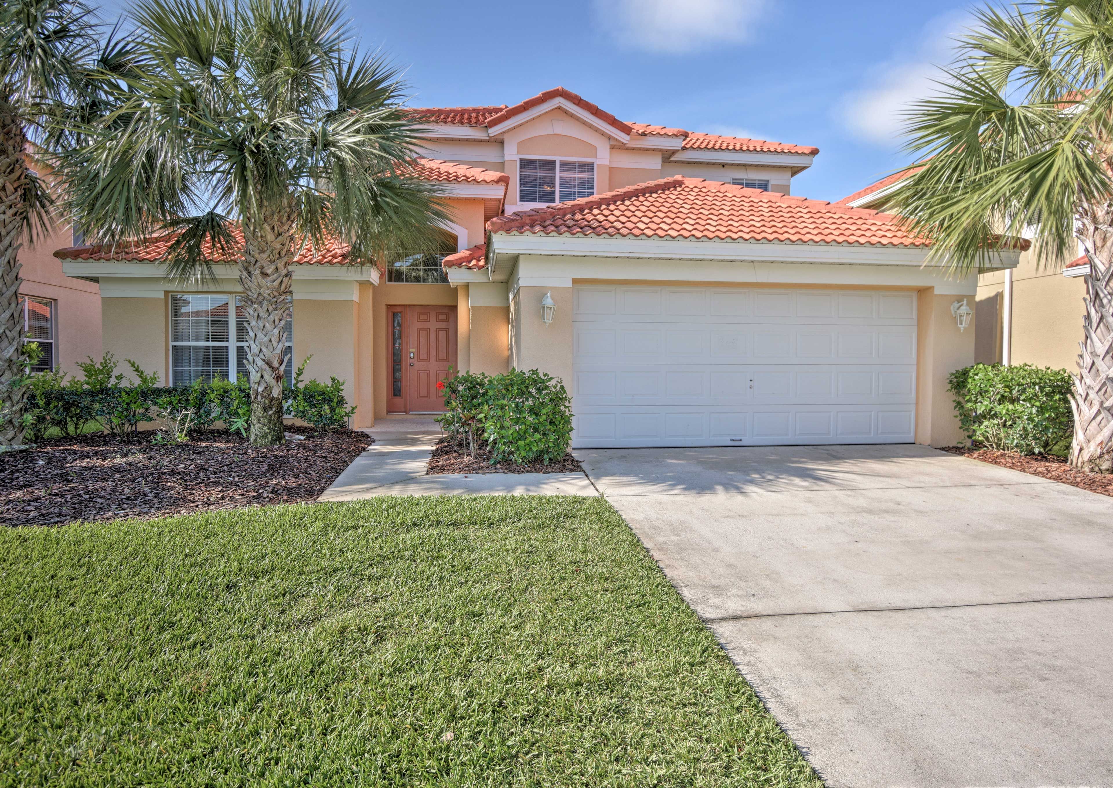 Disney World attractions are just 11 miles from this Davenport vacation rental.