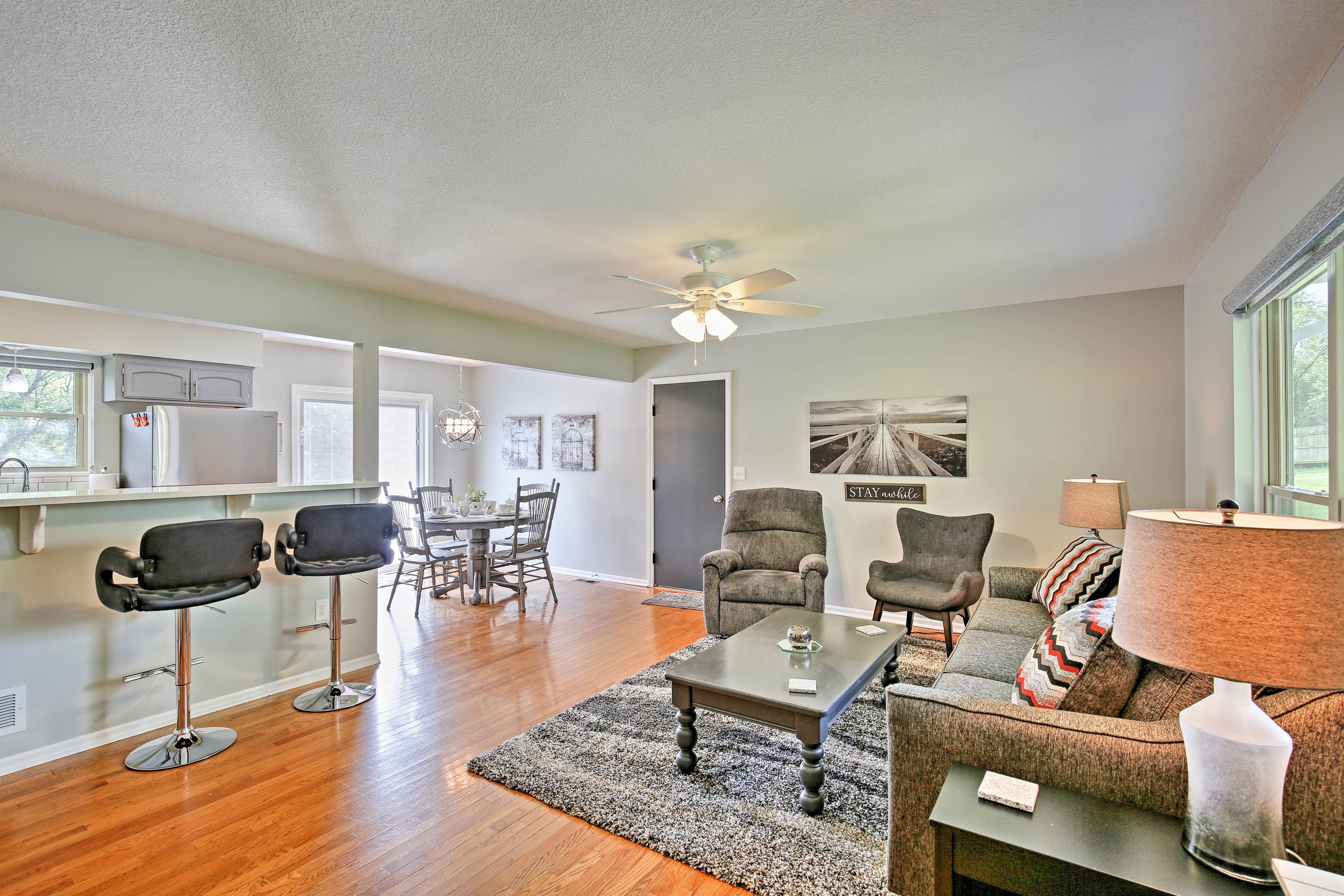 Mid-century modern furnishings give this bright home an elegant flair.