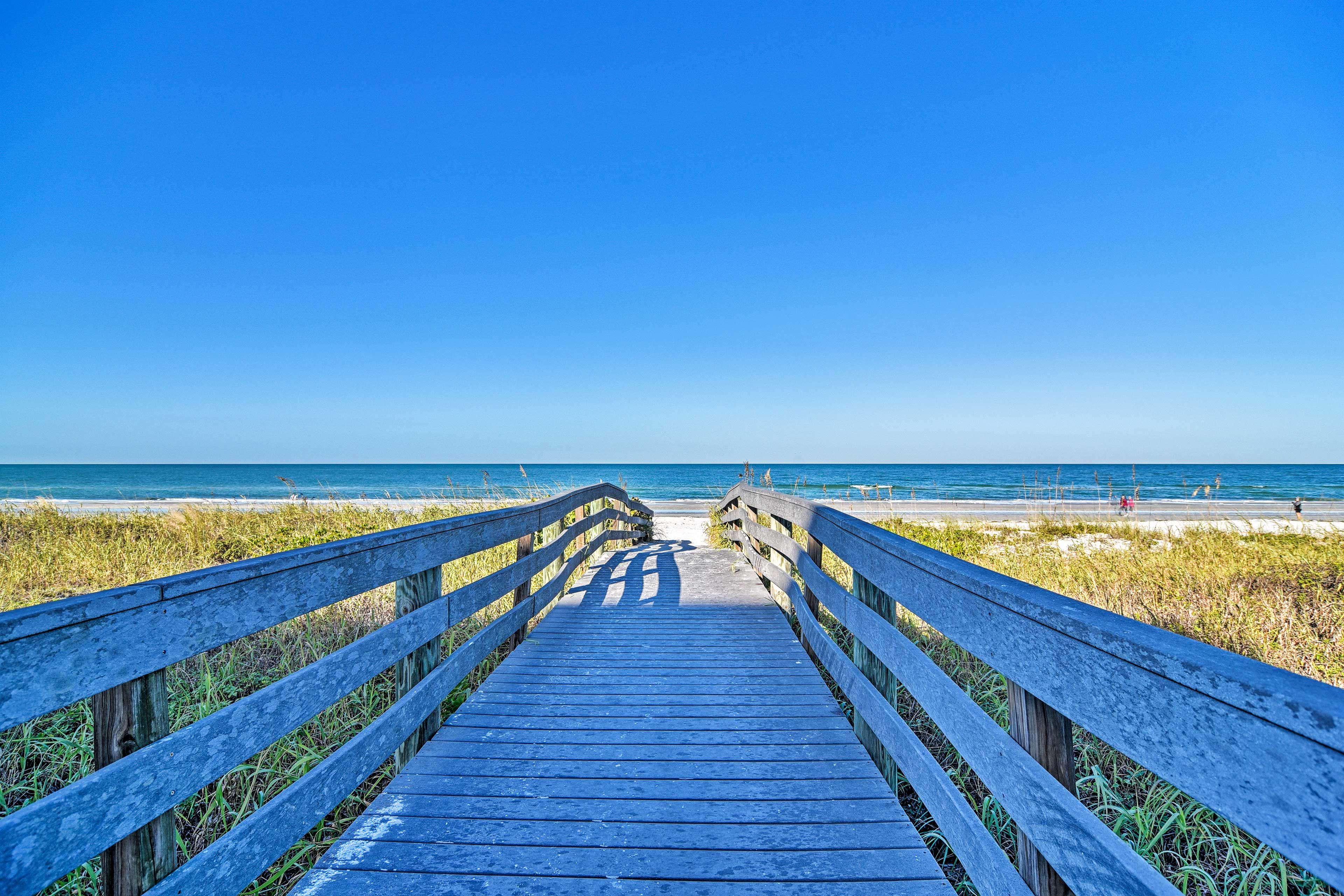 Clearwater Beach (Walking Distance)