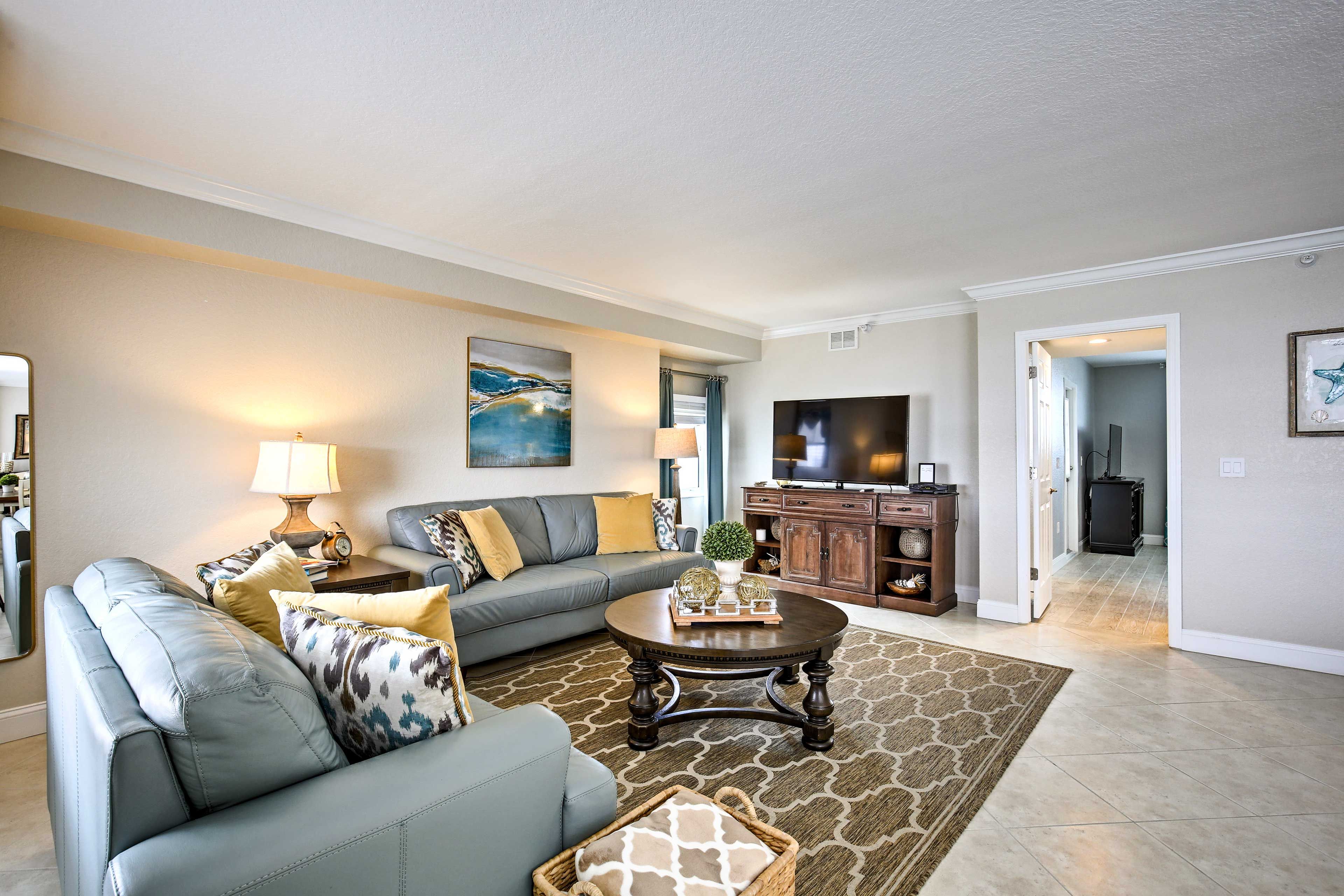 Clearwater Beach Vacation Rental | 2BR | 2BA | Step-Free Access | 1,400 Sq Ft