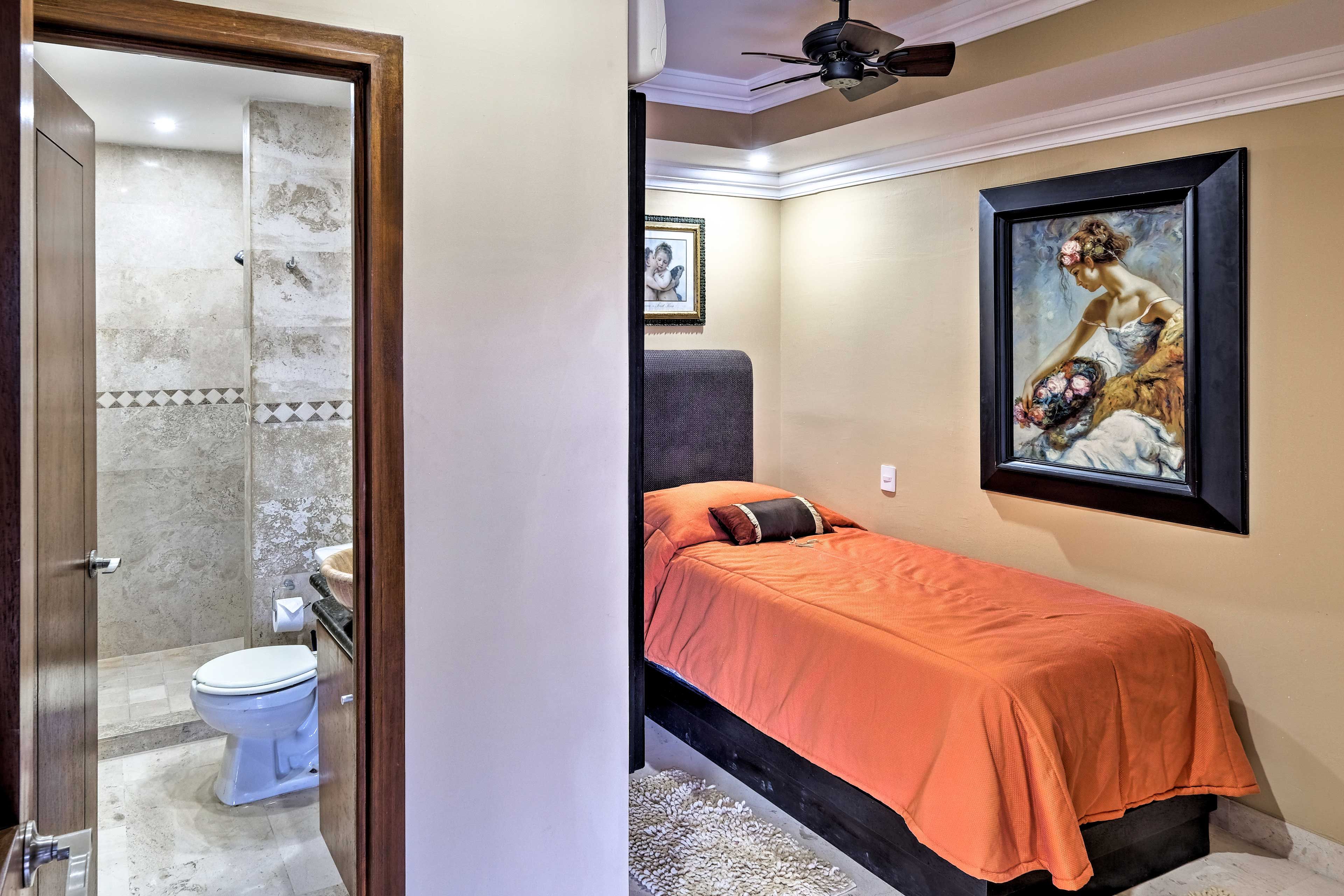 Sleeping Nook | Twin Bunk Bed (Photos Coming Soon) | En-Suite Bathroom