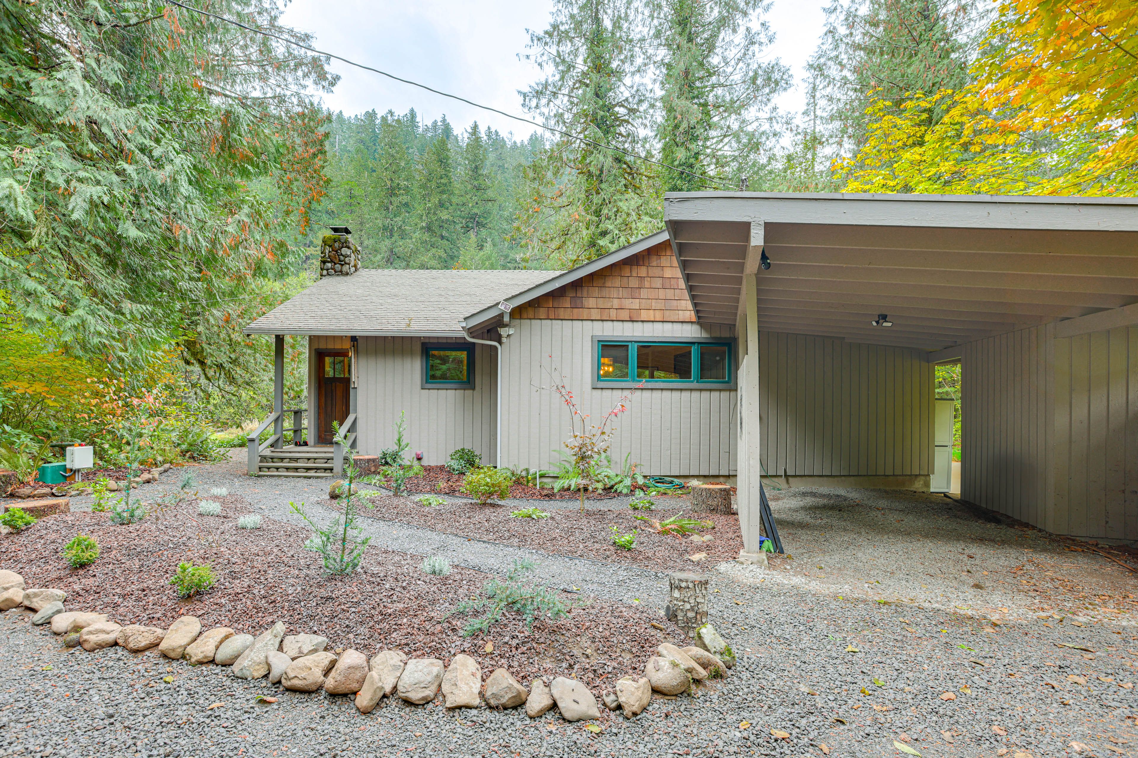 Exterior | Entry