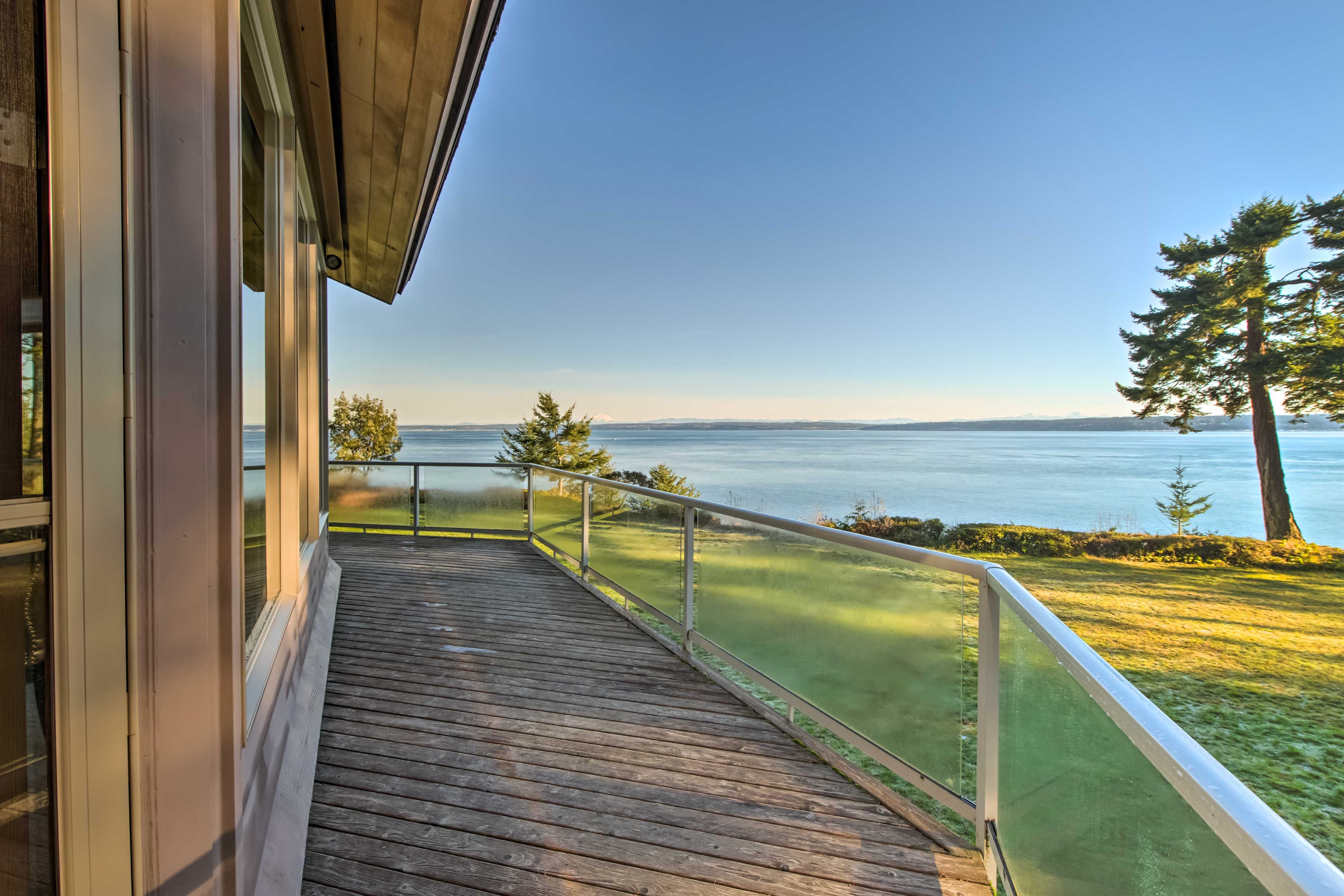 Private Deck