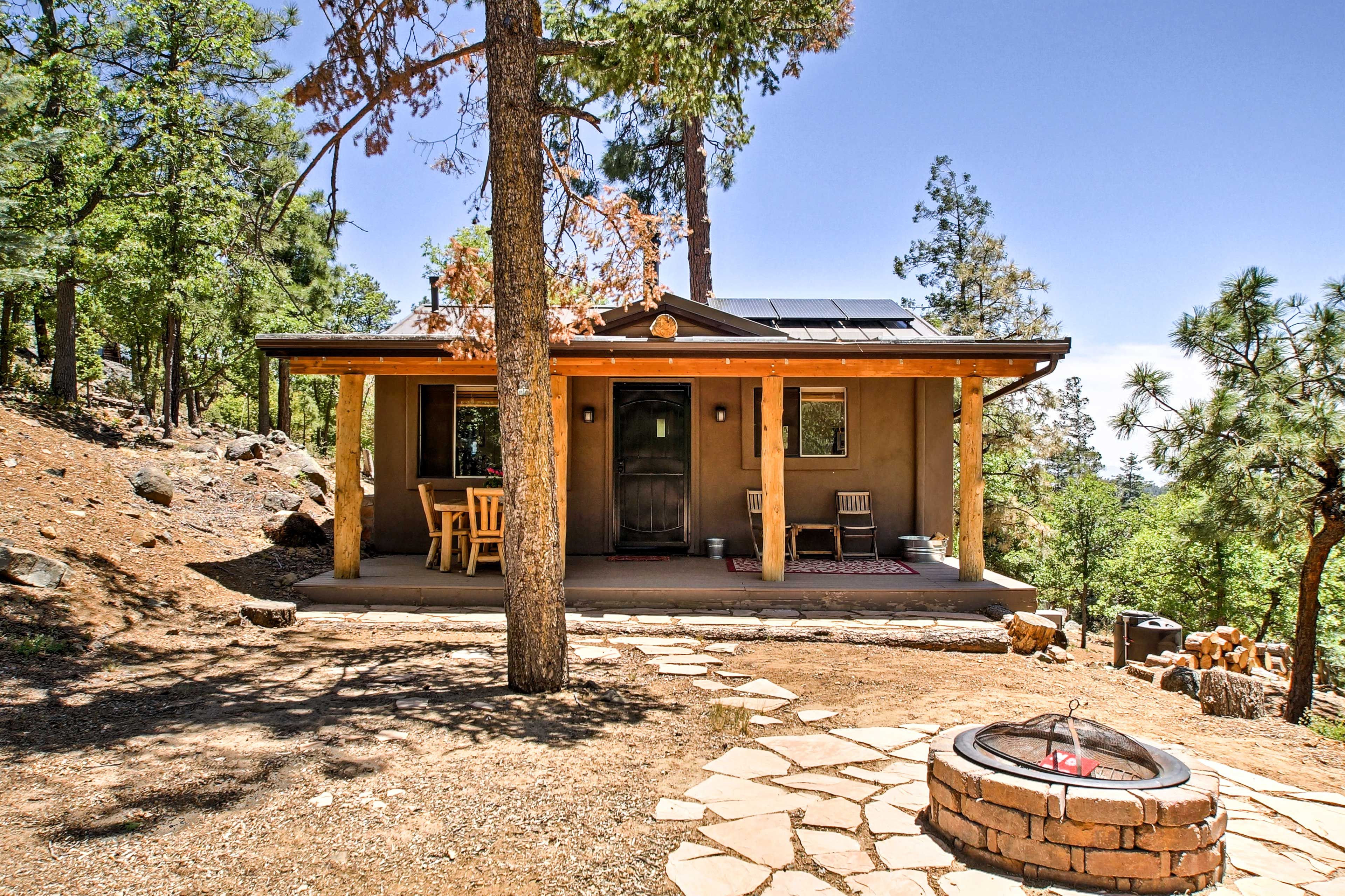 Elevate your Prescott vacation at 'Lil Pine.'