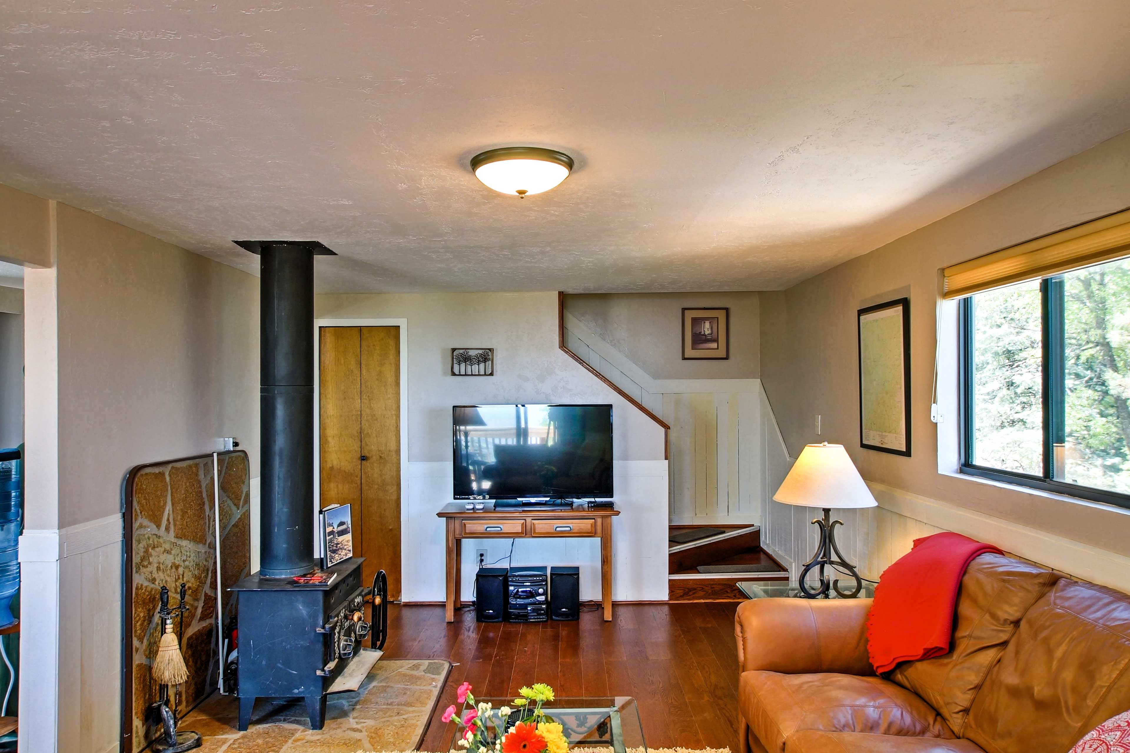 Film favorites await on the flat-screen TV.