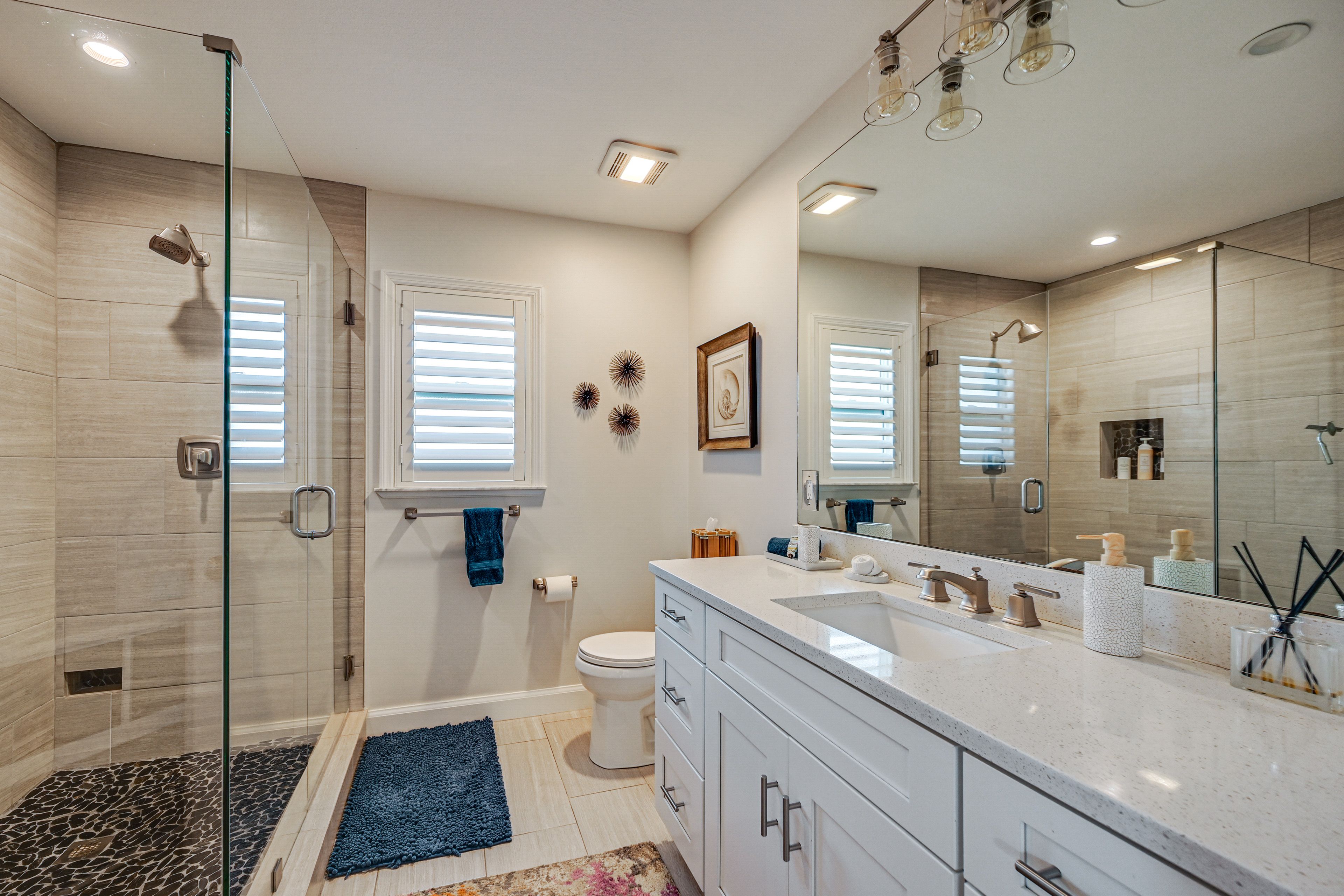 En-Suite Bathroom | Towels Provided