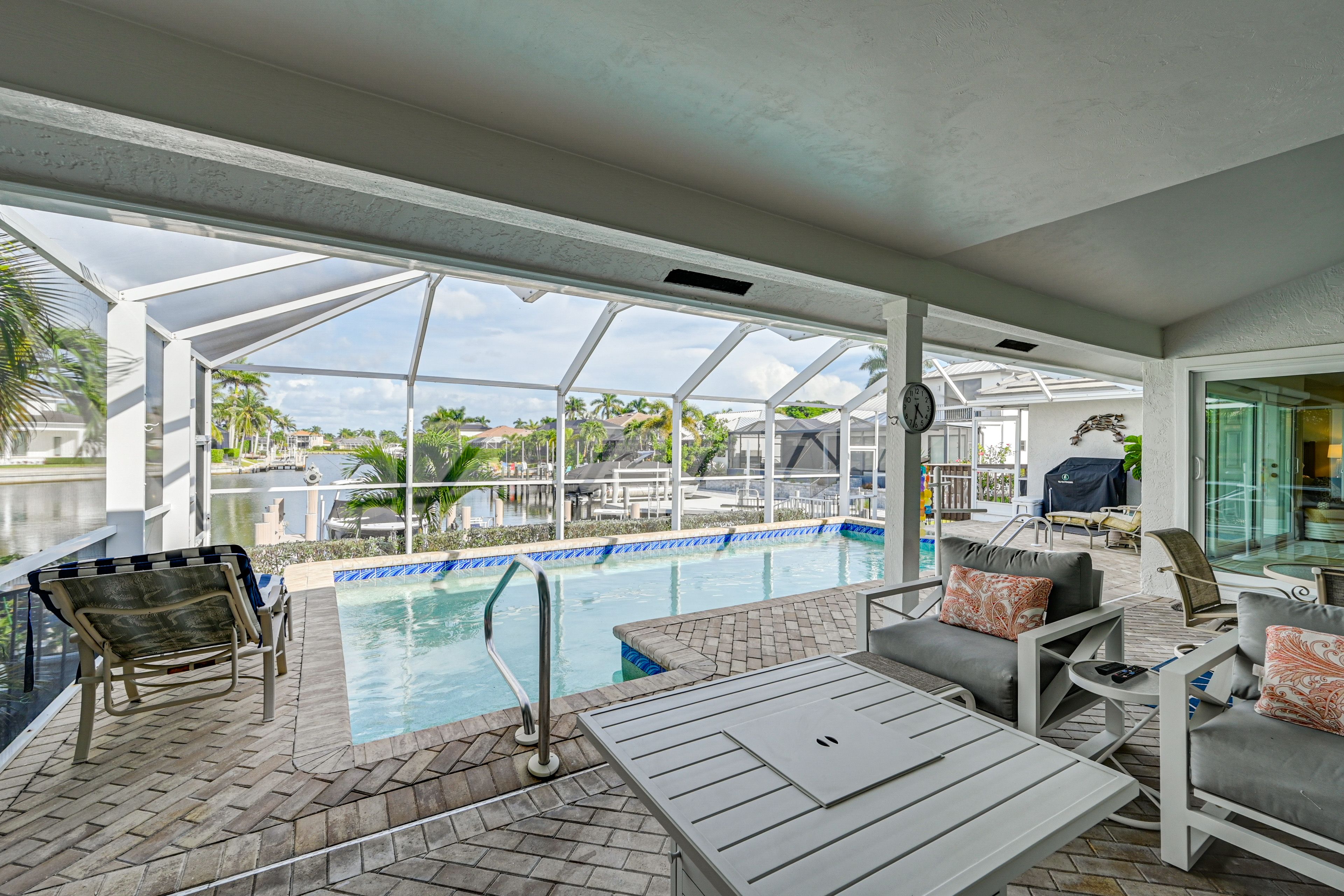 Covered Patio | Outdoor Seating