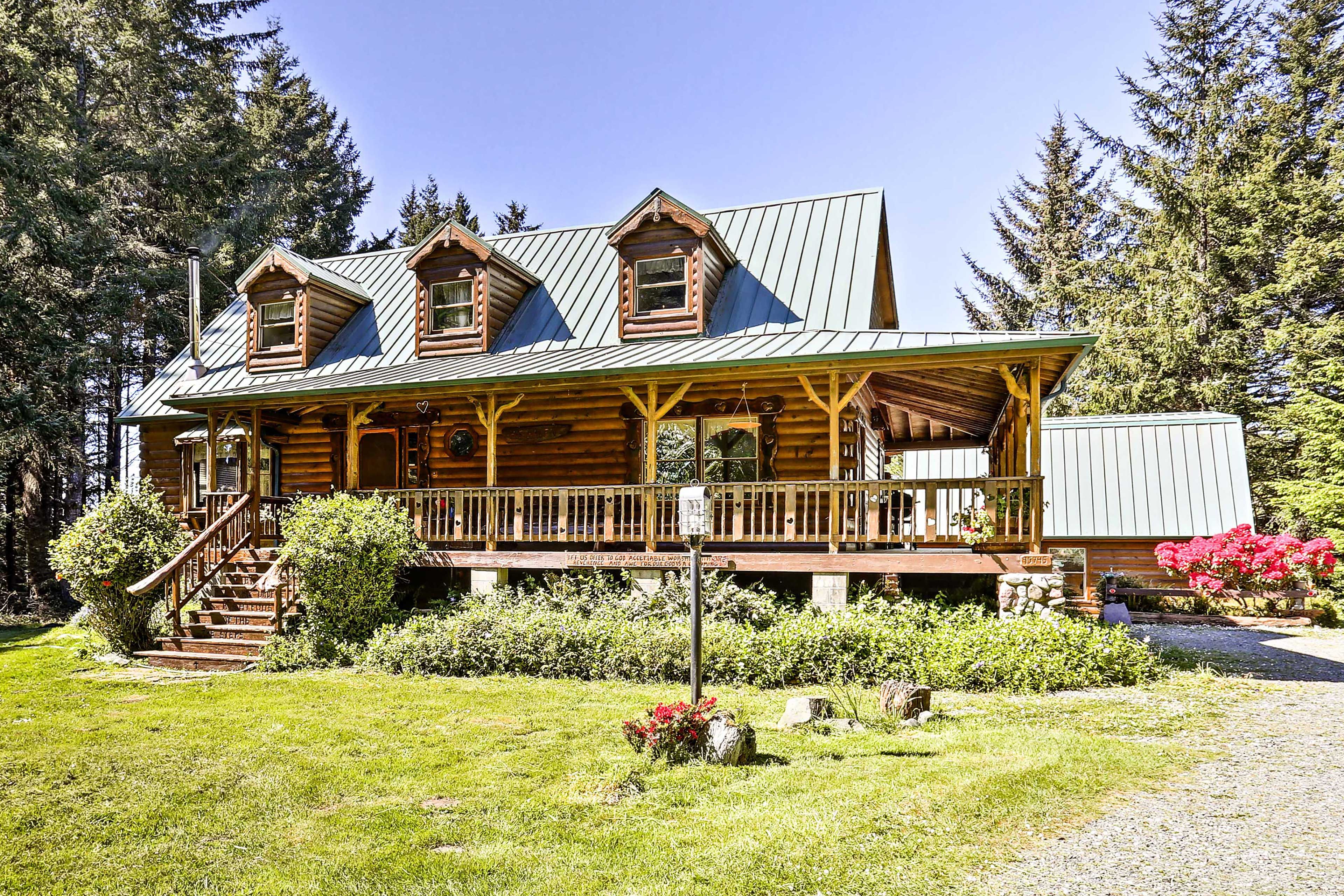 Book your Brookings getaway to this one-of-a-kind log cabin.