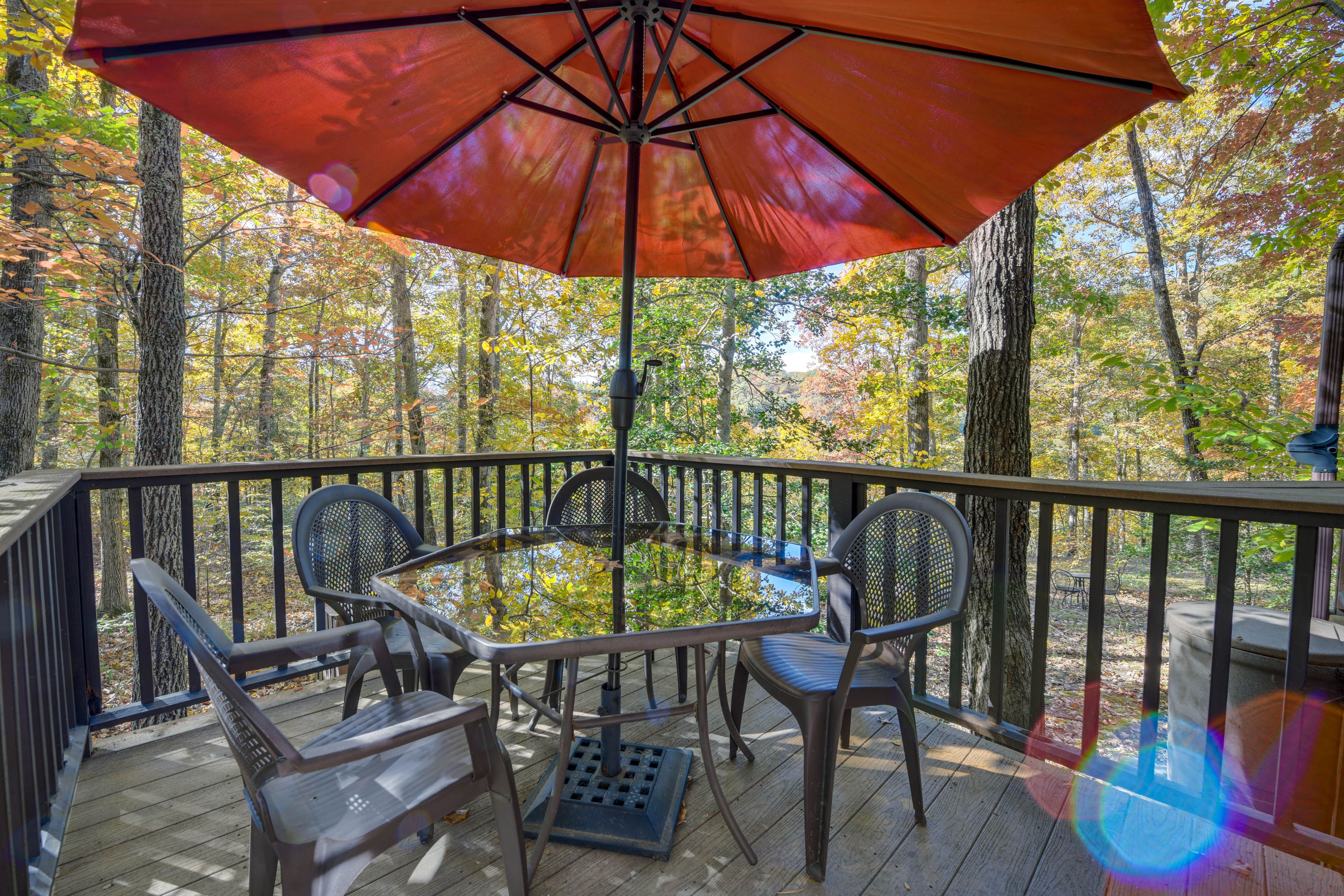 Deck | Outdoor Dining | Gas Grill