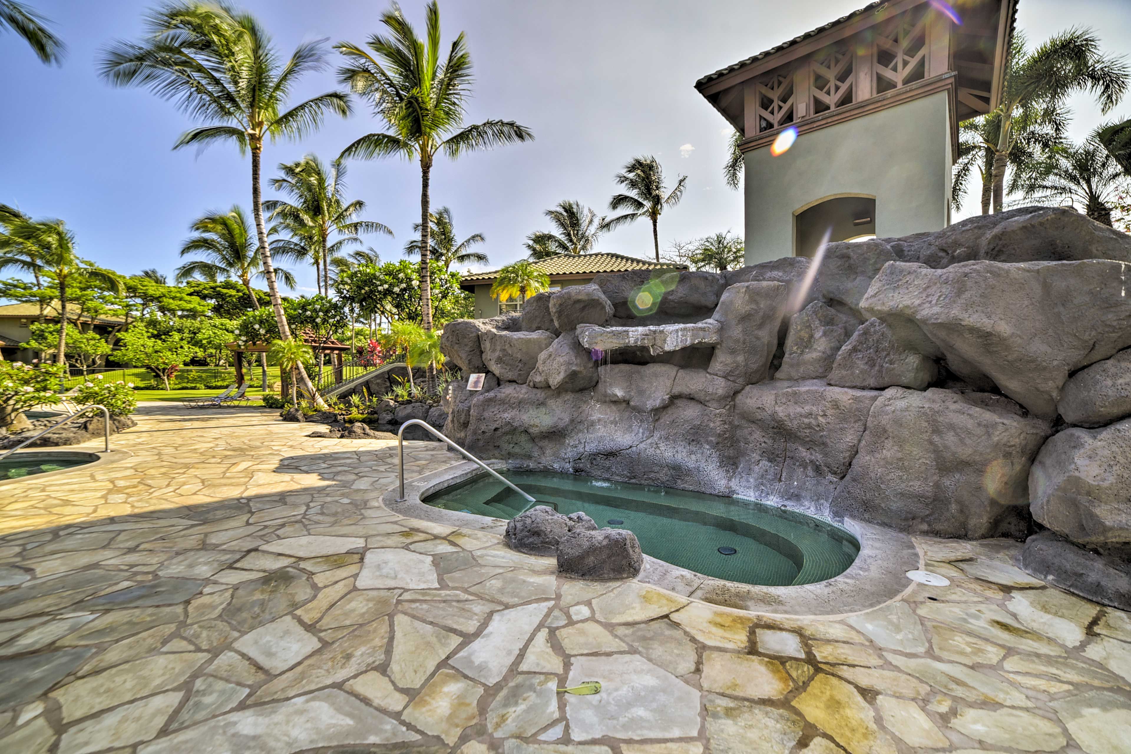 Community Amenities | Hot Tub