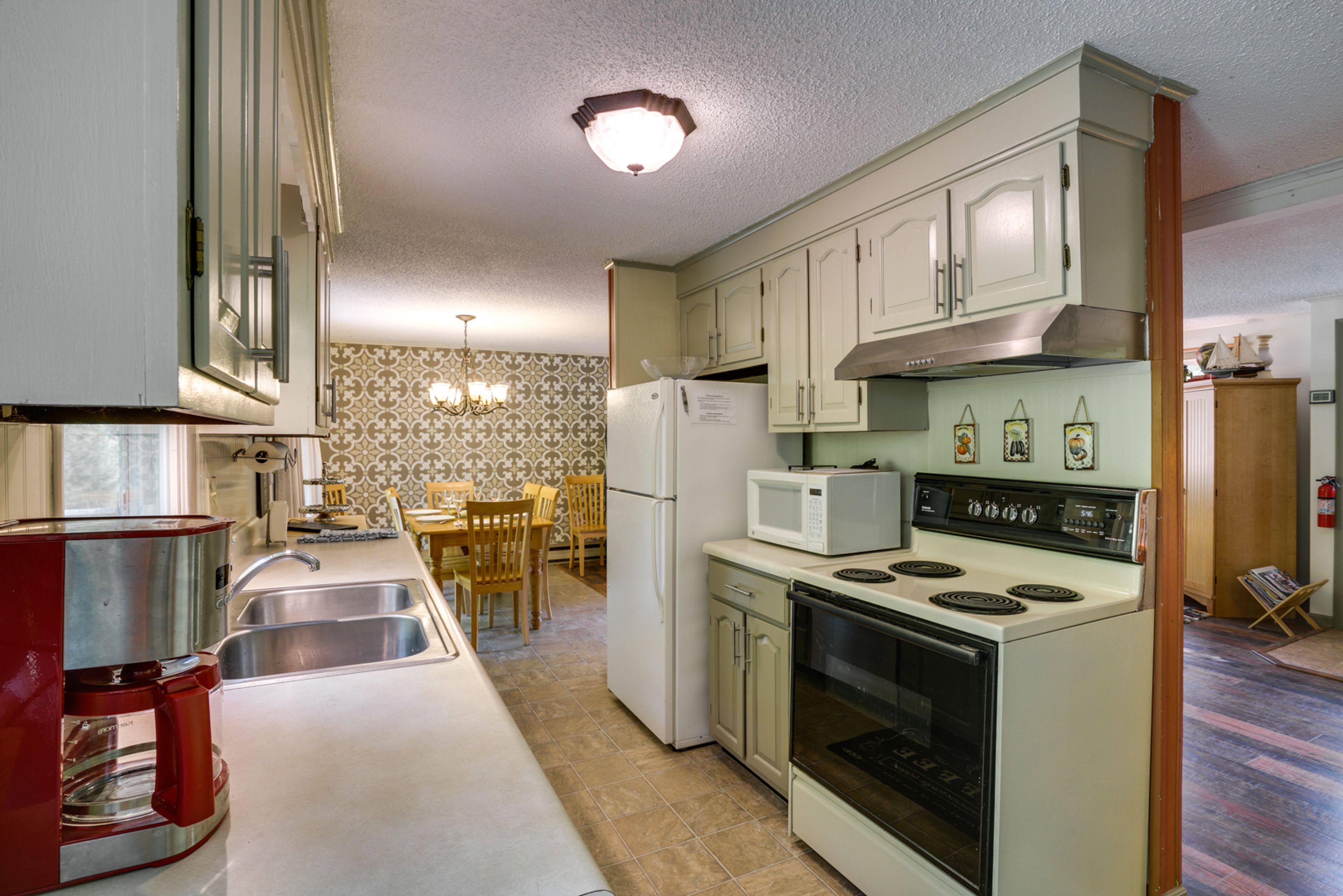 Kitchen | Cooking Basics | Free WiFi | Central Heating