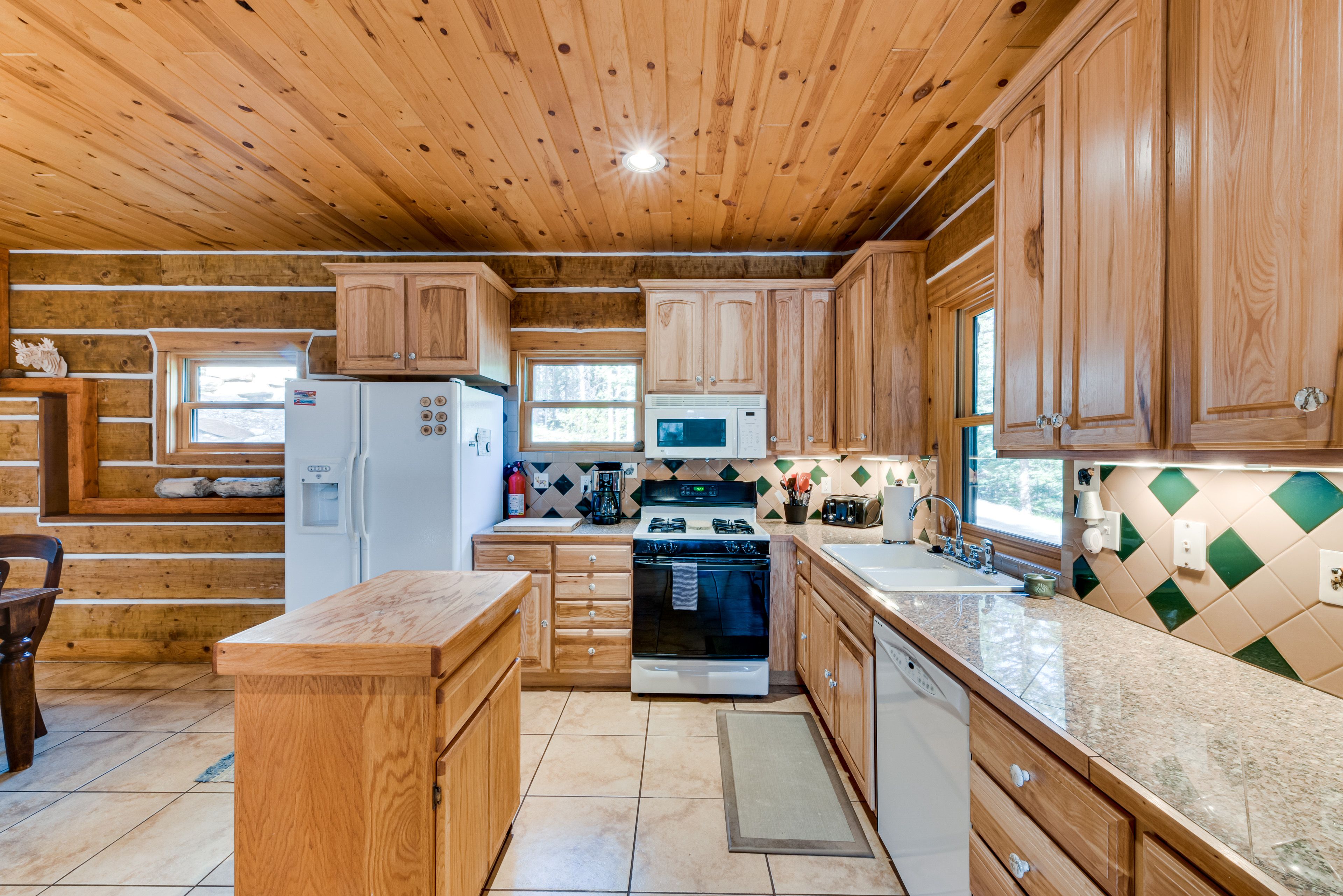 Kitchen | Dishwasher