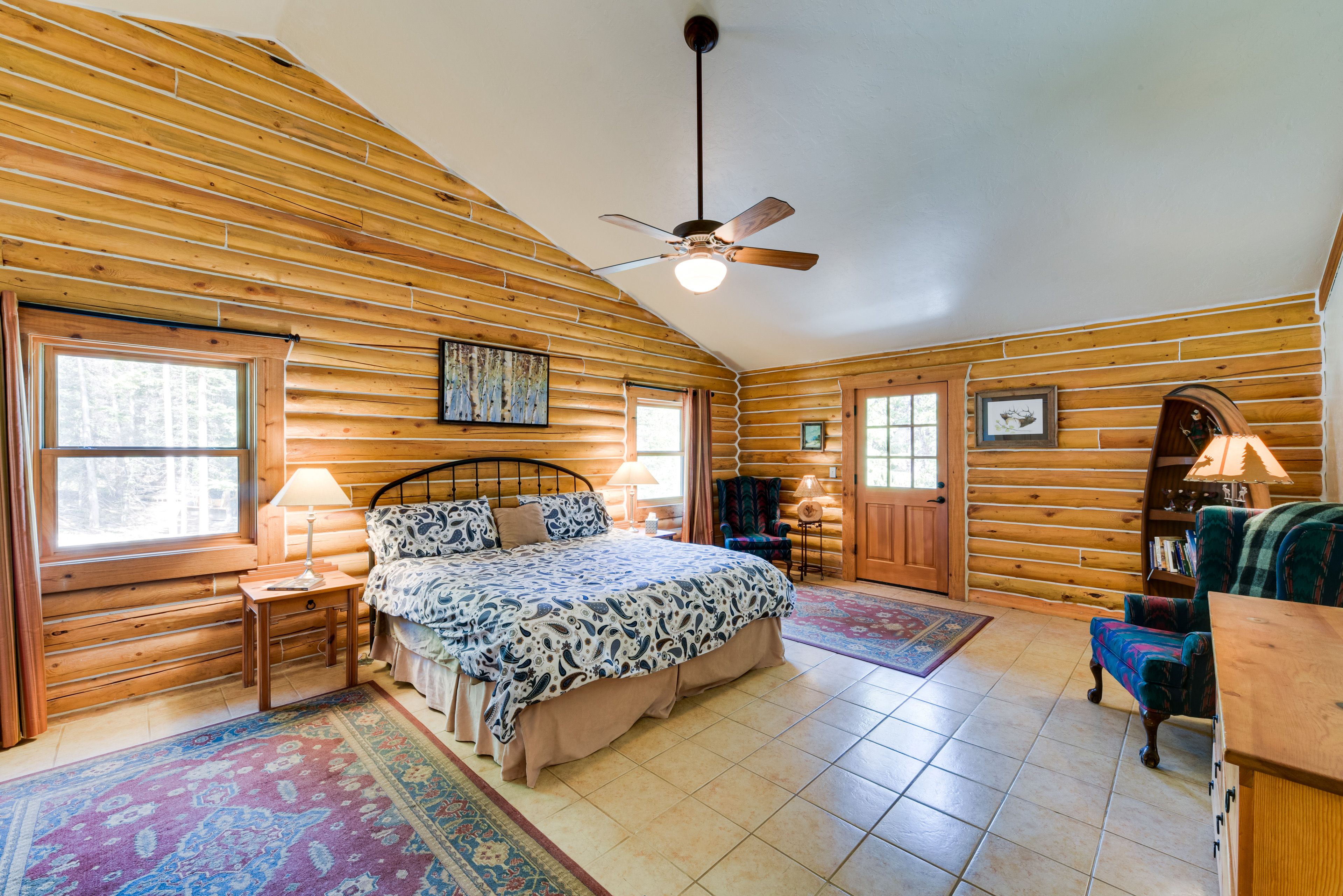 Bedroom 1 | King Bed
