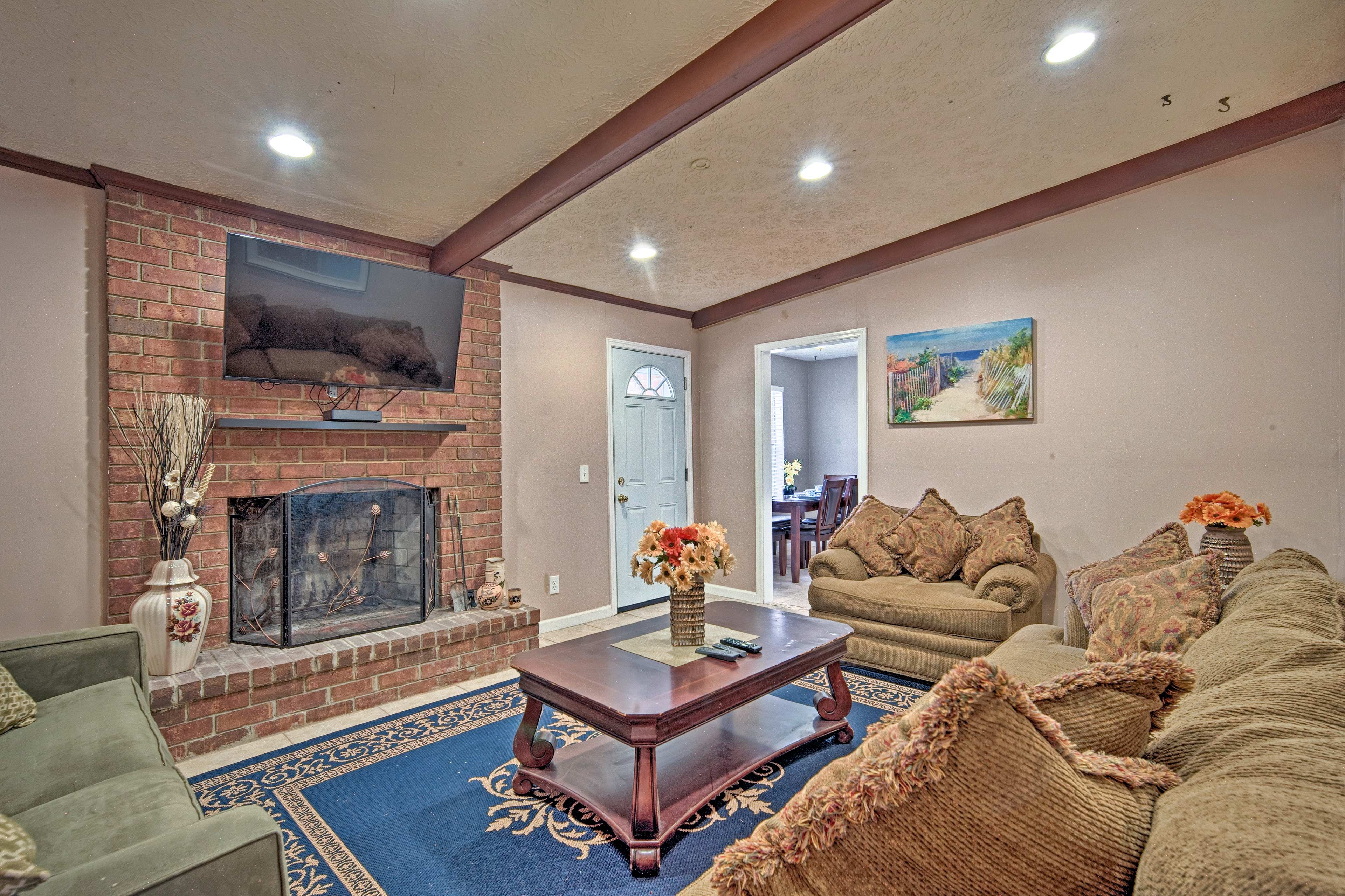 Savannah Vacation Rental | 3BR | 2BA | 1,327 Sq Ft | 1 Step Required