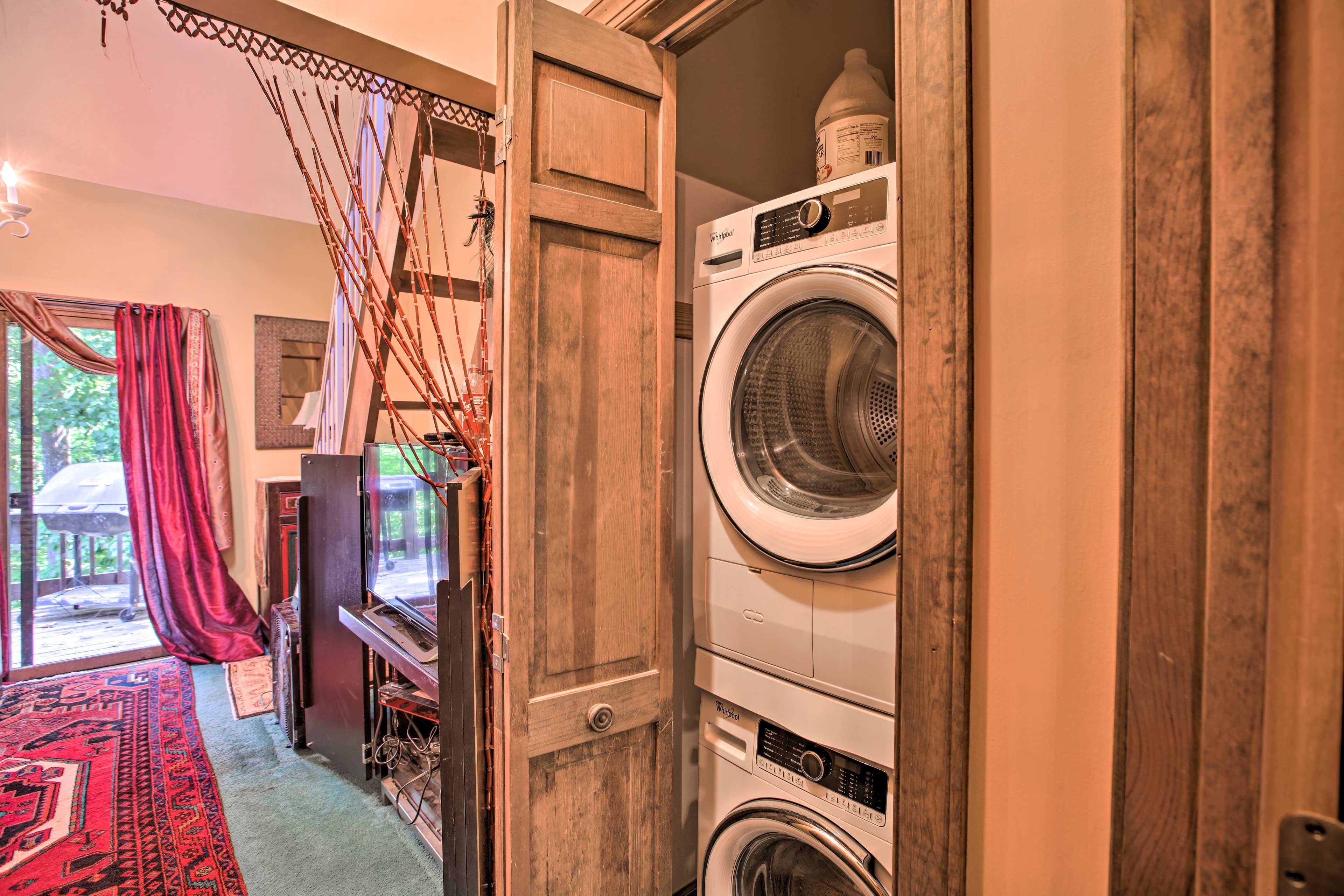 In-Unit Laundry | Linens/Towels Provided